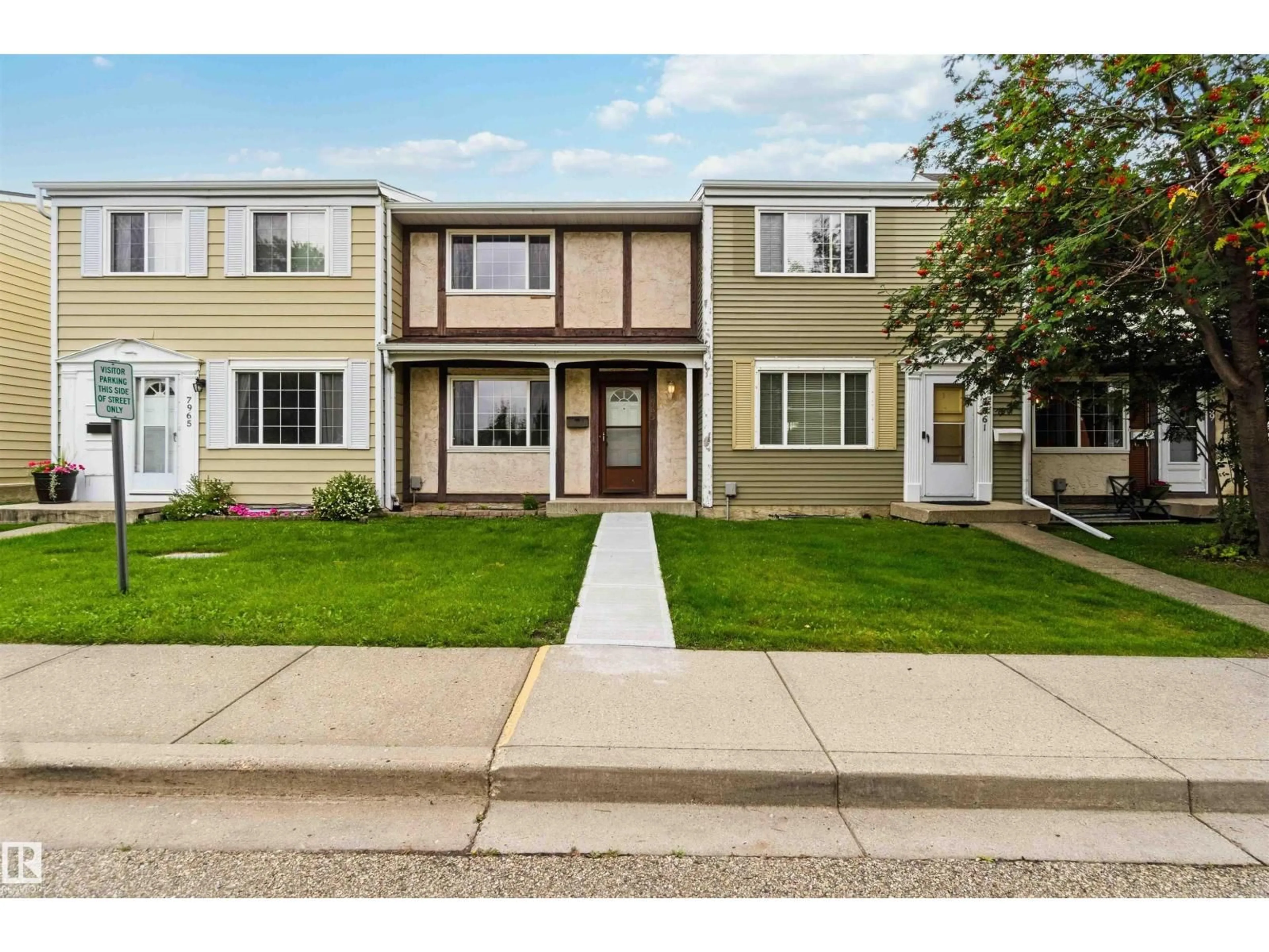 Home with vinyl exterior material, street for 7963 178 ST, Edmonton Alberta T5T1L3