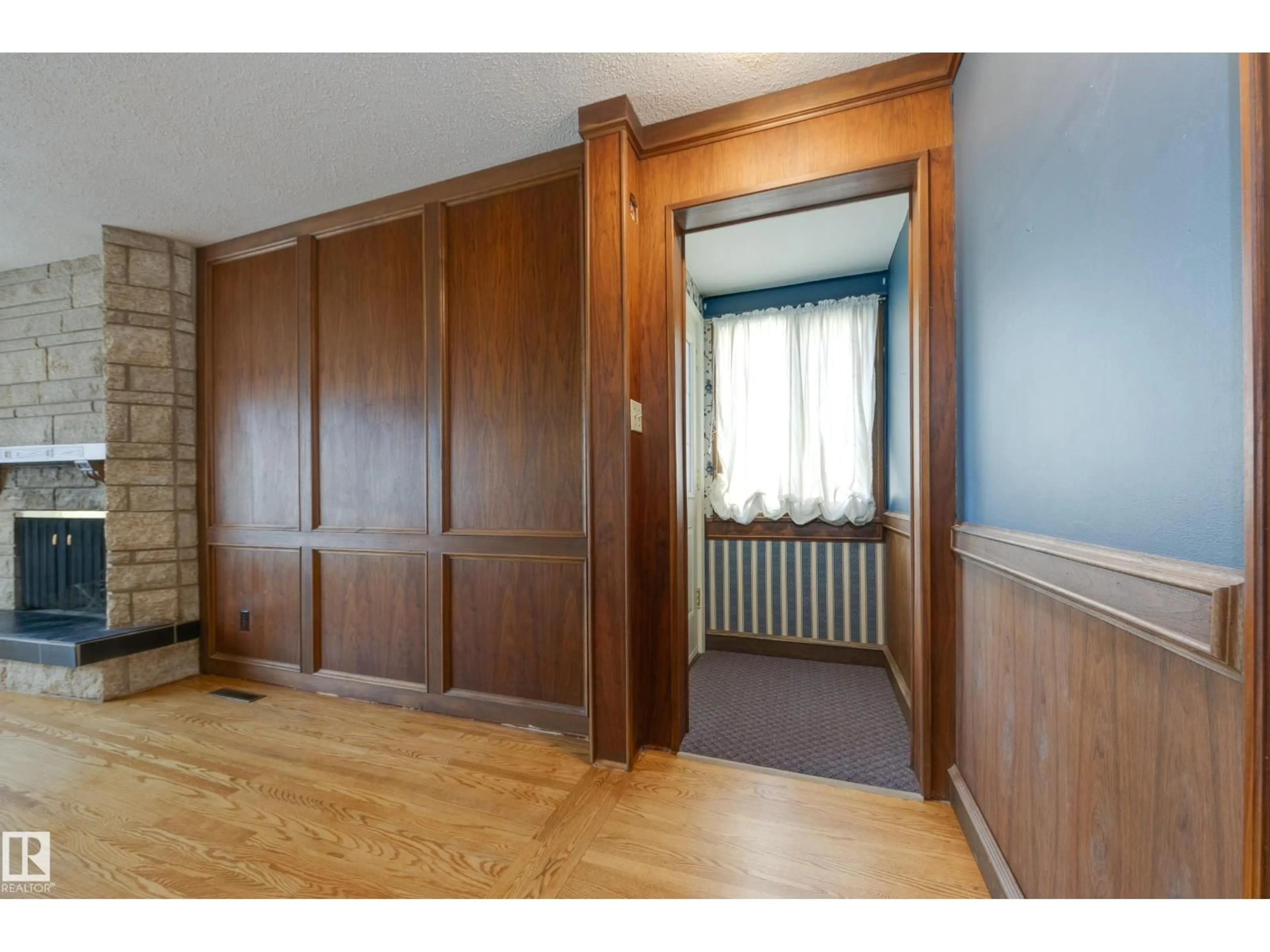 Unknown for 4716 109 AV, Edmonton Alberta T6A1R6