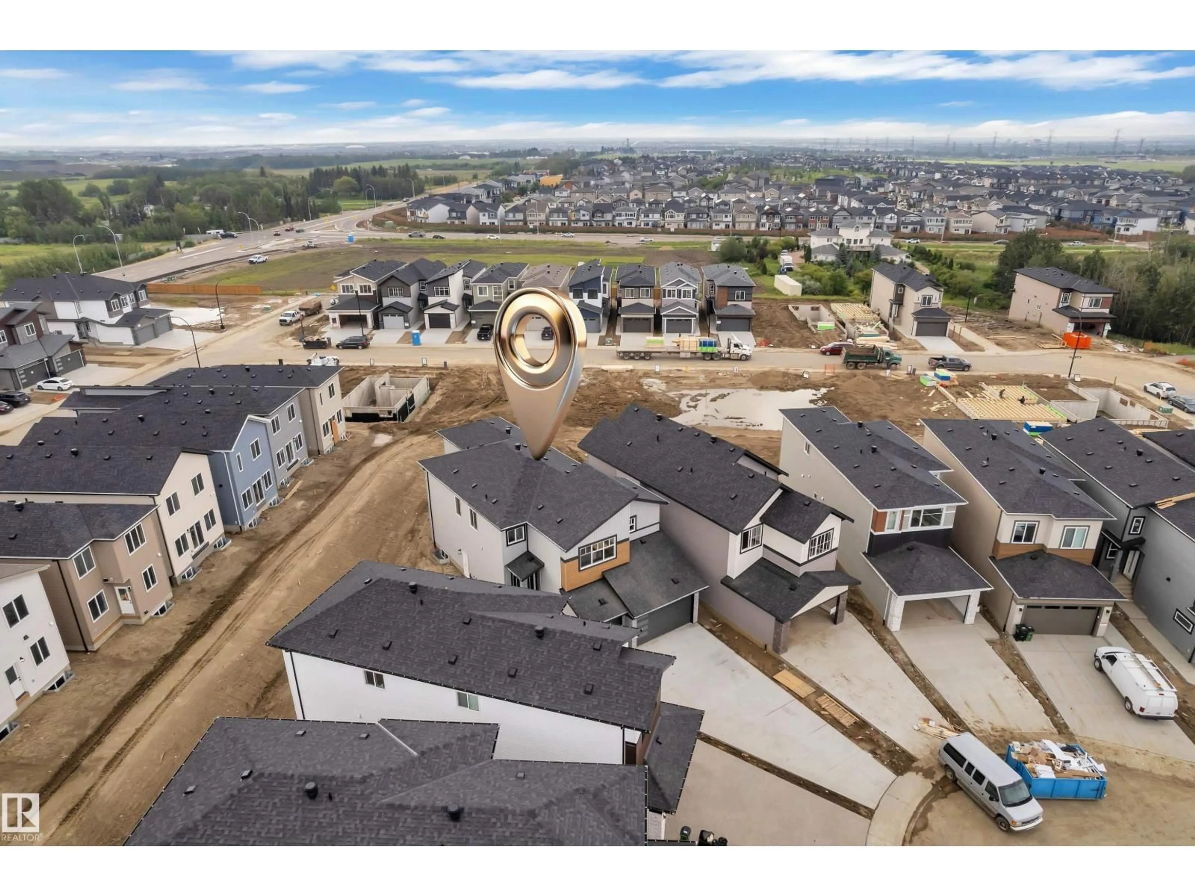 A pic from outside/outdoor area/front of a property/back of a property/a pic from drone, unknown for 3053 7A AVENUE, Edmonton Alberta T6X3M4