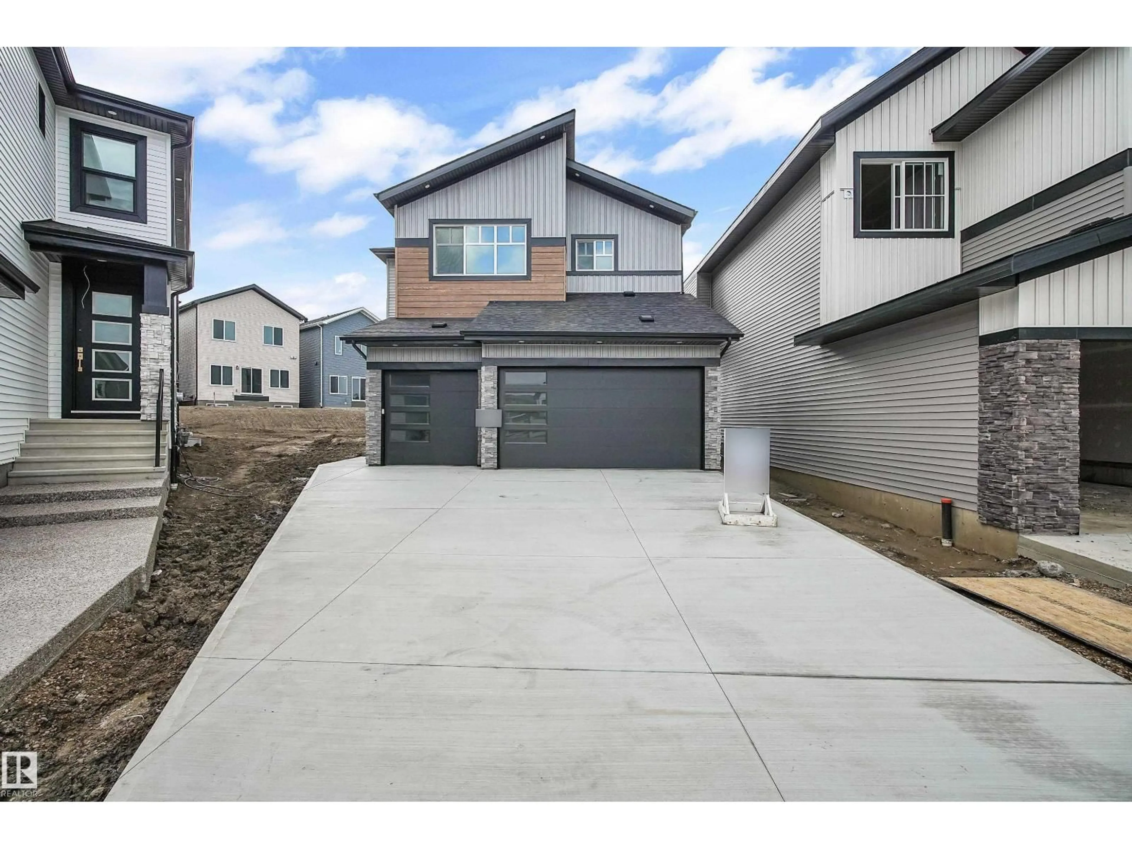 Unknown for 3053 7A AVENUE, Edmonton Alberta T6X3M4