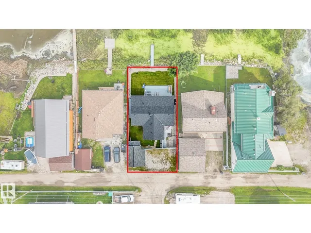 5811 51 AV, Rural Lac Ste. Anne County 2