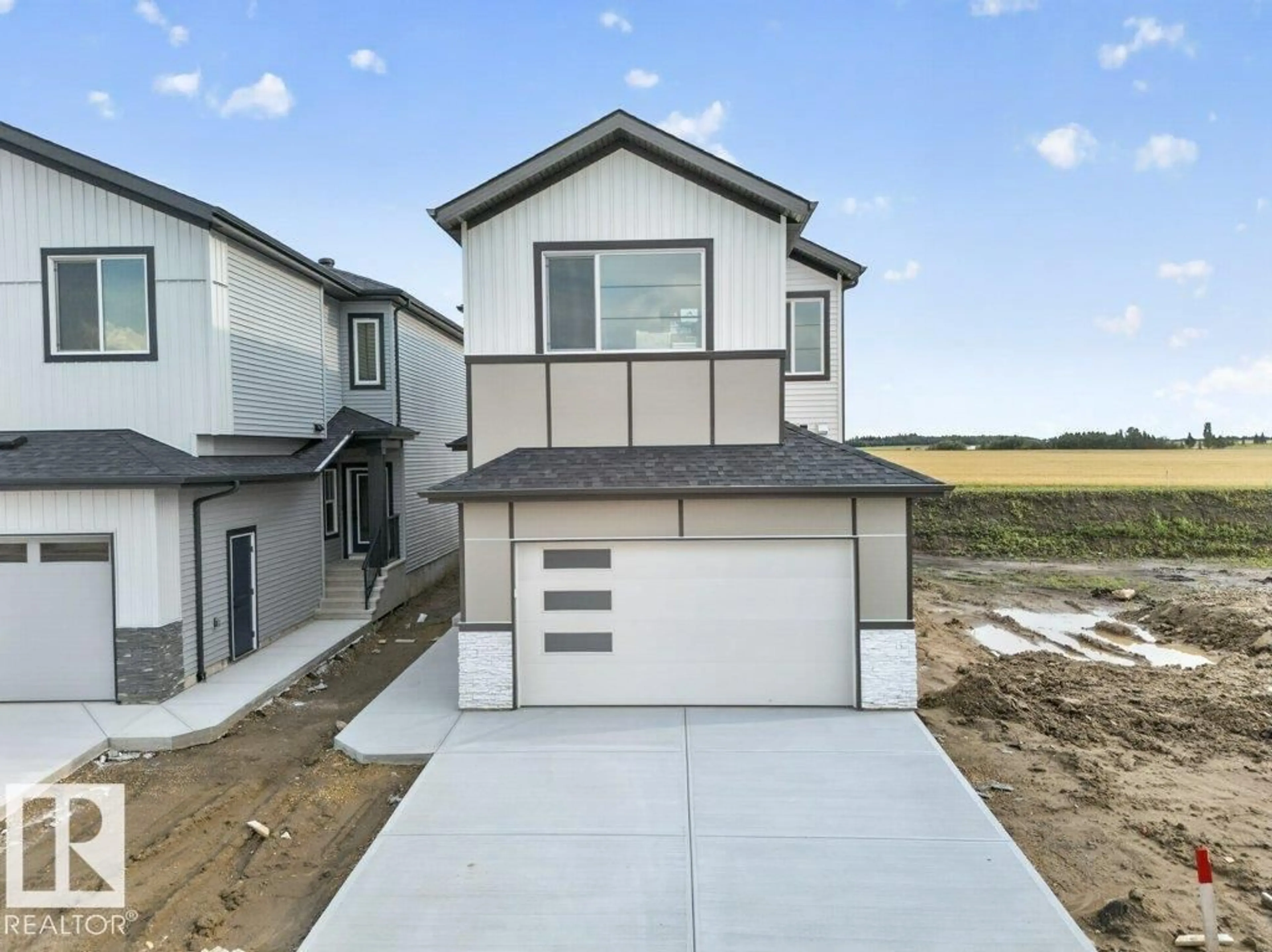 Unknown for 684 BANK DRIVE, Leduc Alberta T9E1W1
