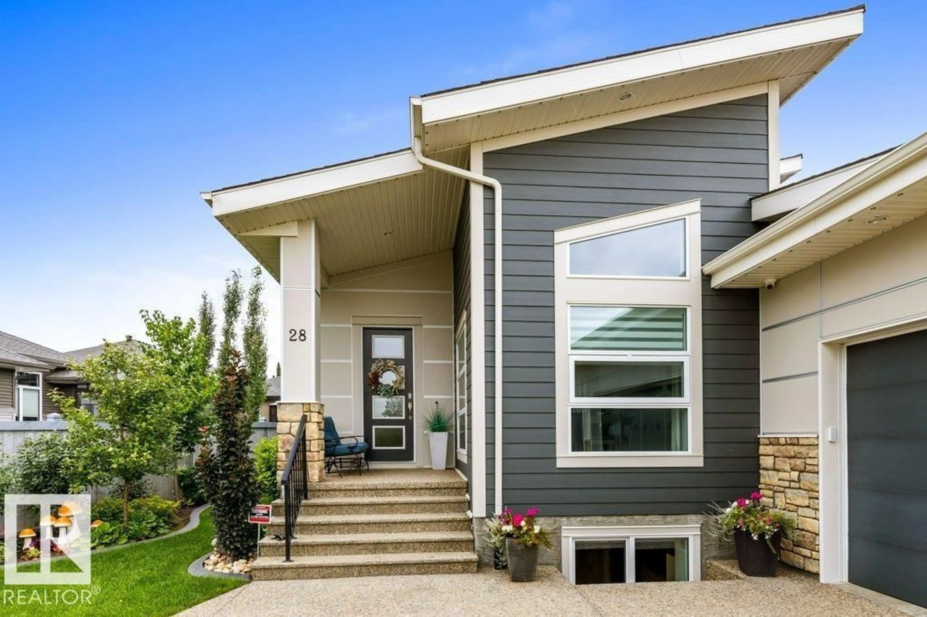 Home with vinyl exterior material, street for 28 LEGACY TC, St. Albert Alberta T8N7R3