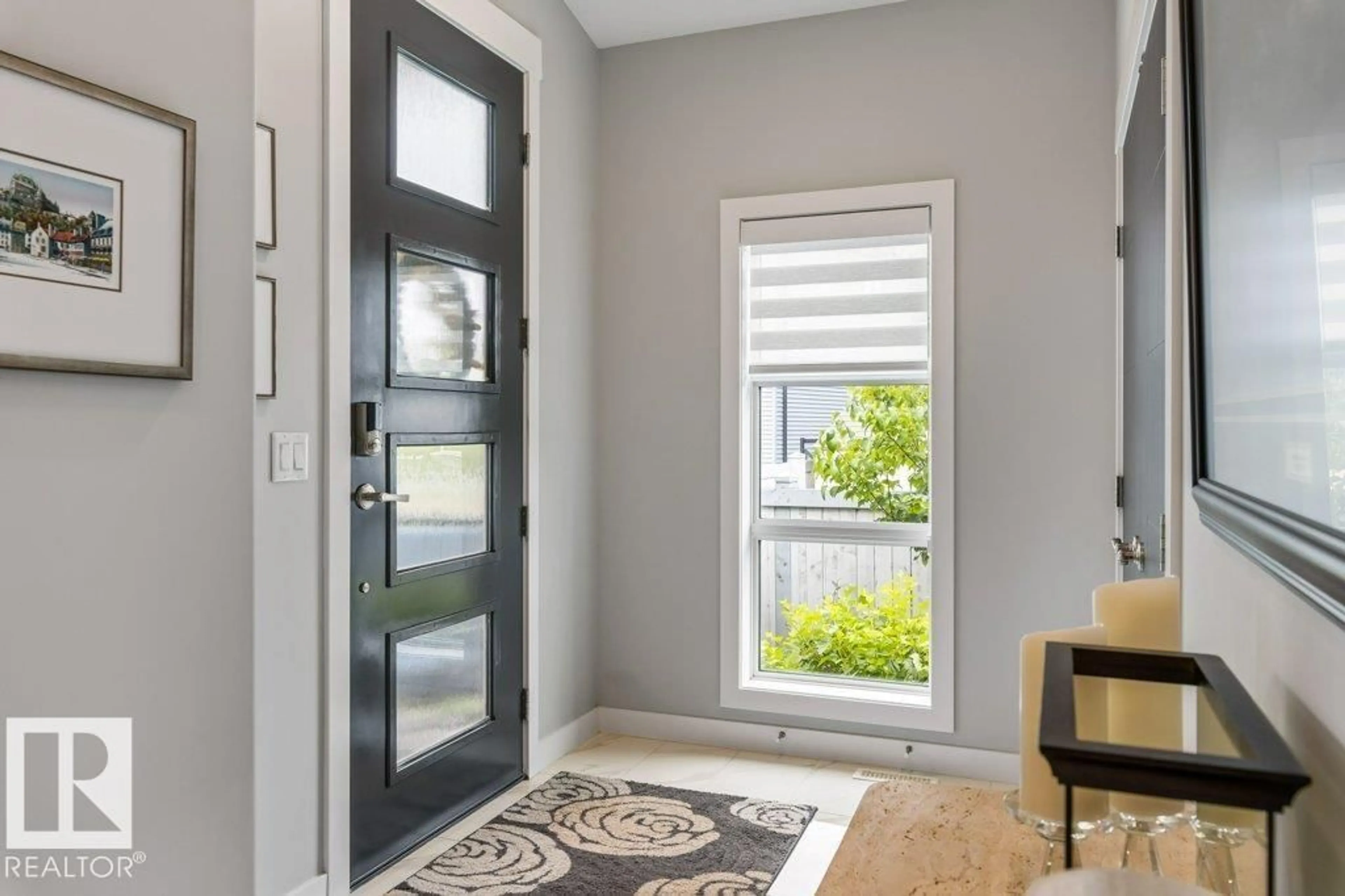 Indoor entryway for 28 LEGACY TC, St. Albert Alberta T8N7R3