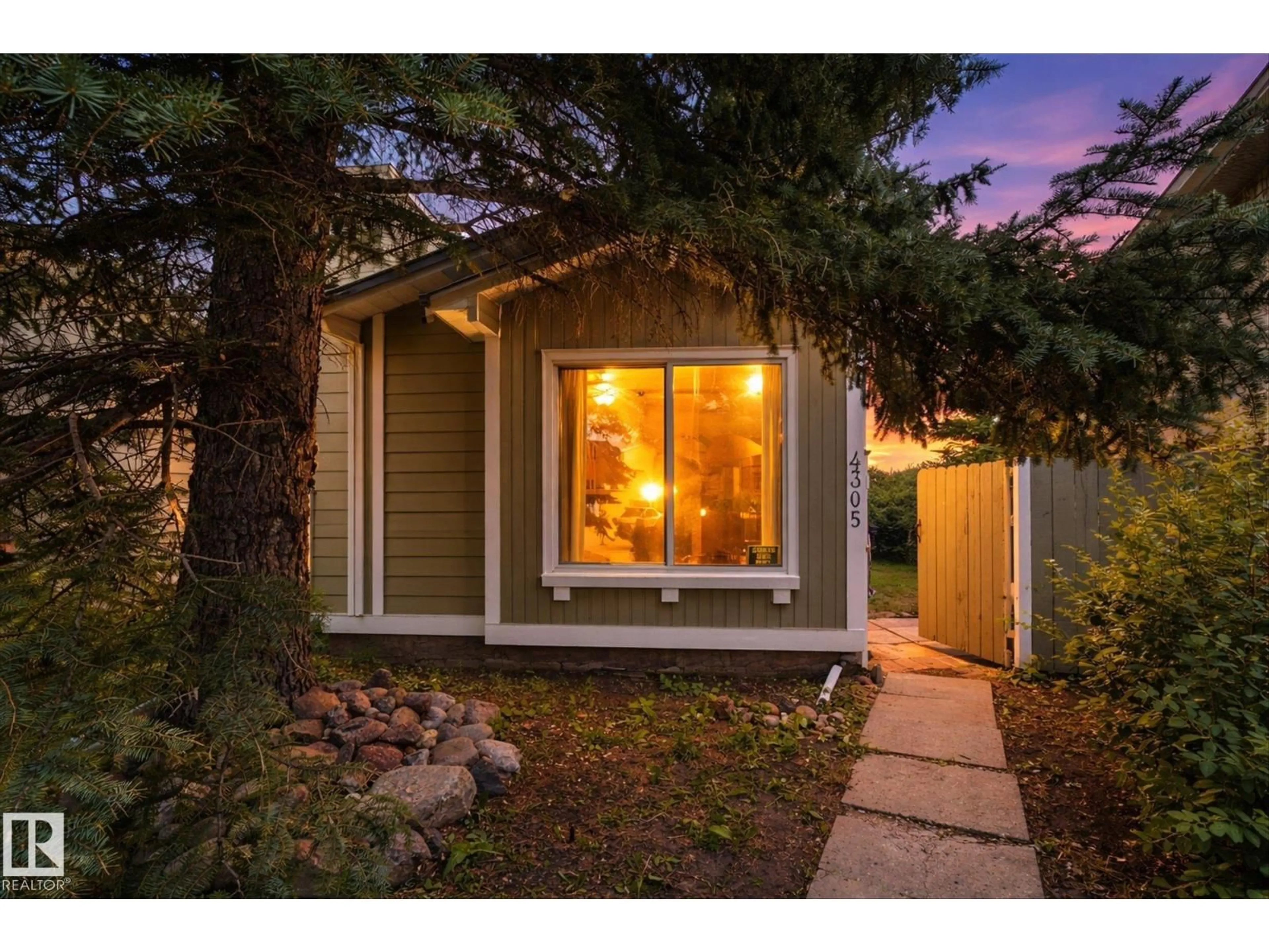 Unknown for NW - 4305 35 ST, Edmonton Alberta T6L5J6
