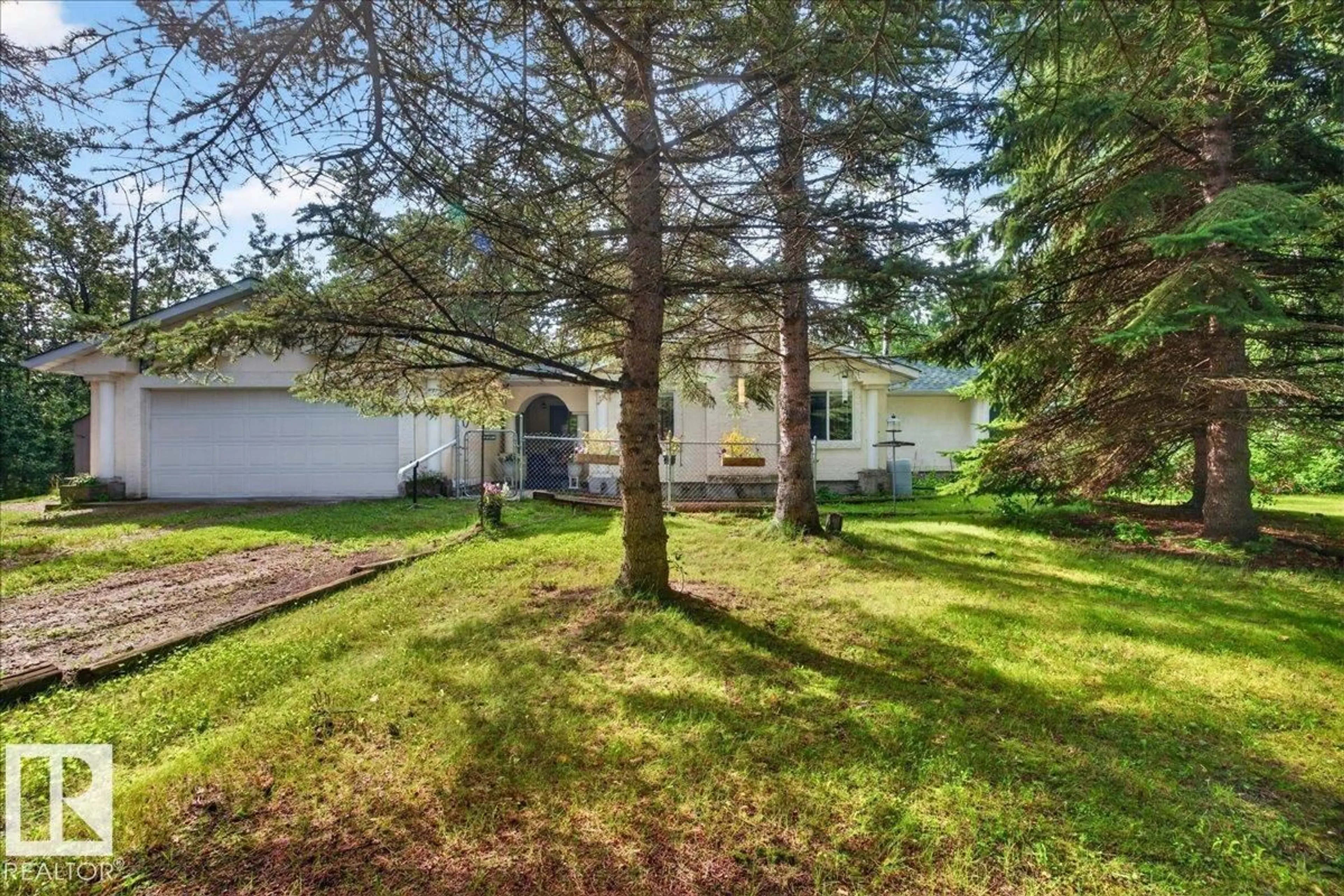 A pic from outside/outdoor area/front of a property/back of a property/a pic from drone, unknown for 51205 - 121 RANGE ROAD 195, Rural Beaver County Alberta T0B4J1