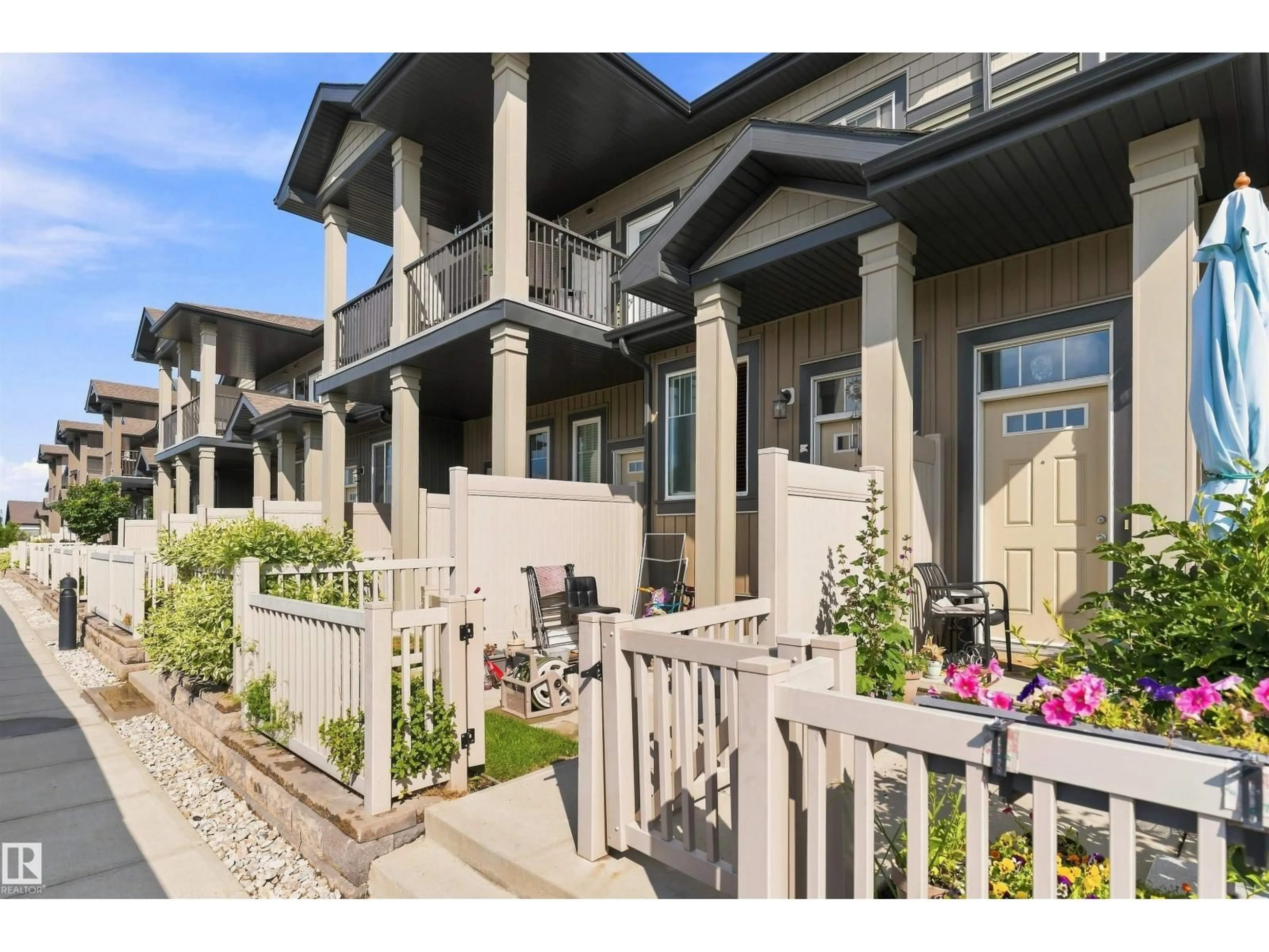 Patio, unknown for #30 - 3305 ORCHARDS LINK SW, Edmonton Alberta T6X2H1
