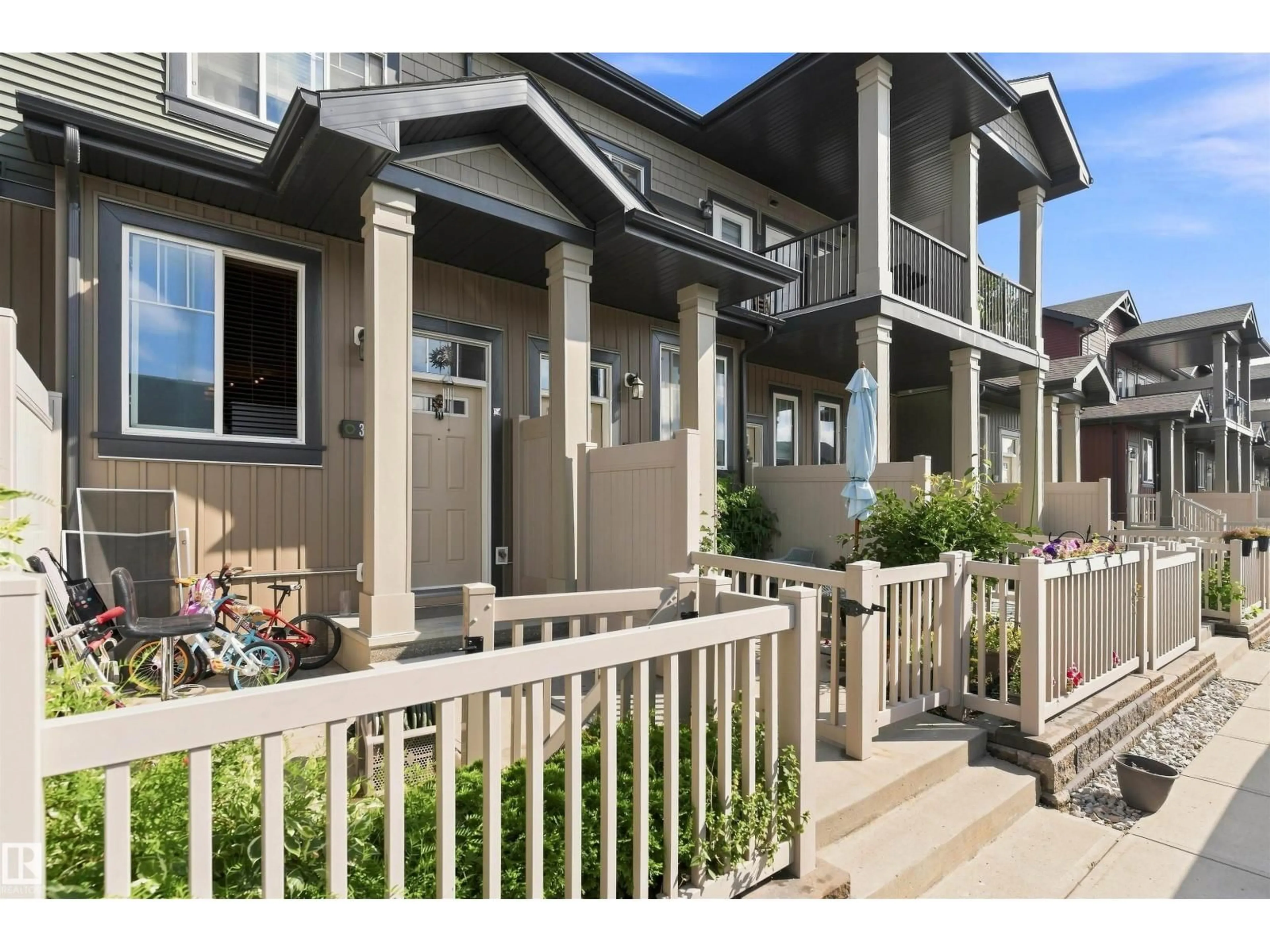 Home with vinyl exterior material, street for #30 - 3305 ORCHARDS LINK SW, Edmonton Alberta T6X2H1