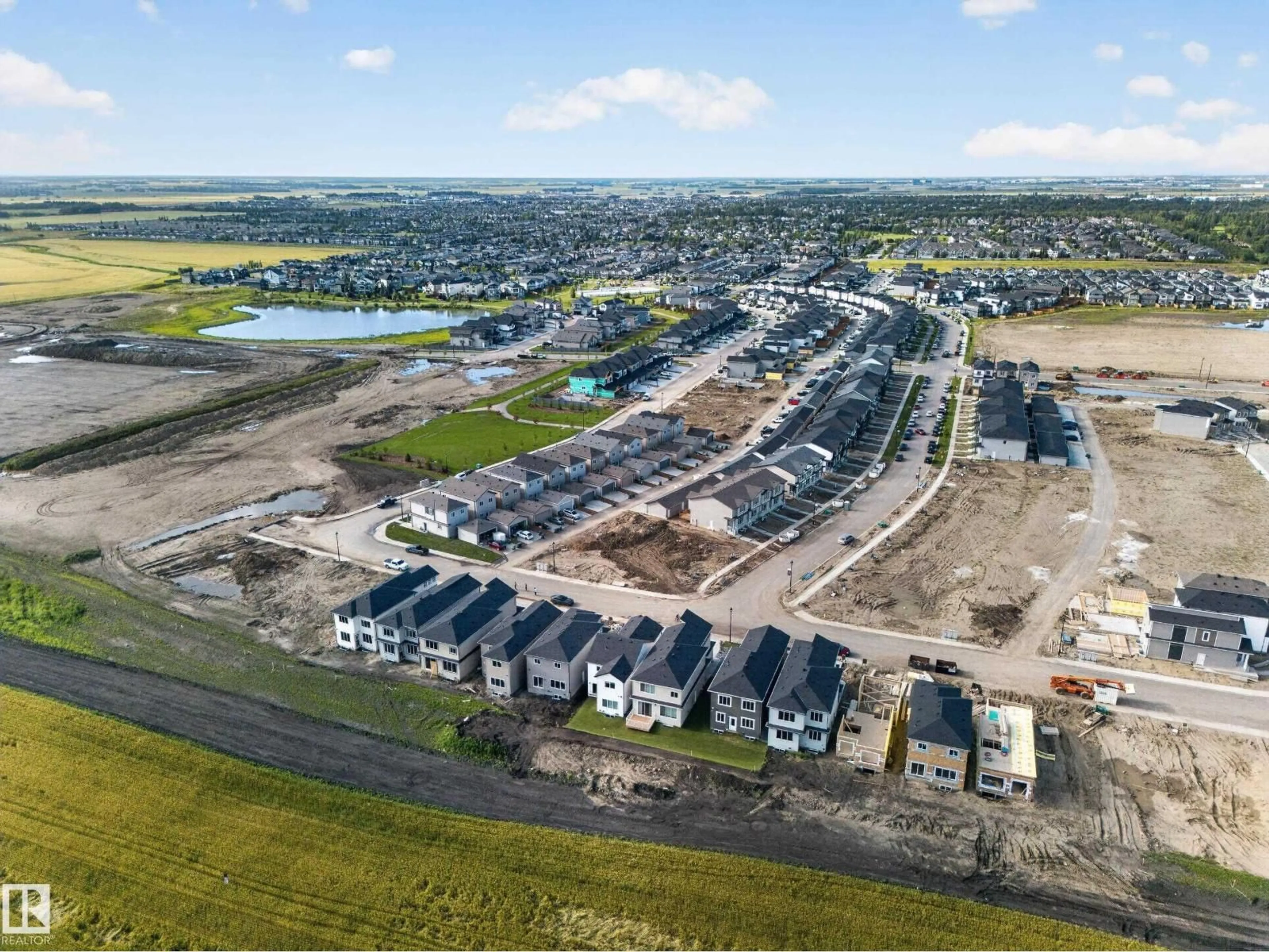 A pic from outside/outdoor area/front of a property/back of a property/a pic from drone, street for 688 BANK DRIVE DR, Leduc Alberta T9E1G2