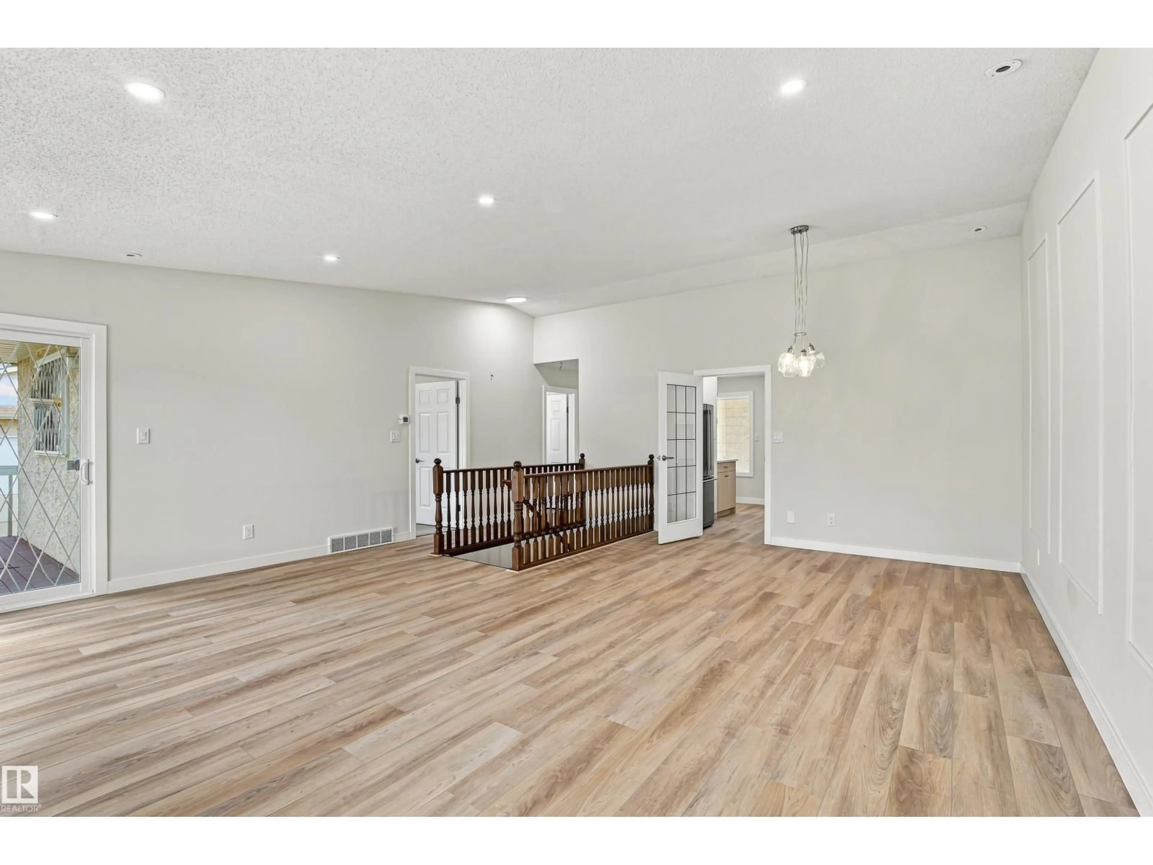 Unknown for #21 - 9375 172 ST, Edmonton Alberta T5T3C3