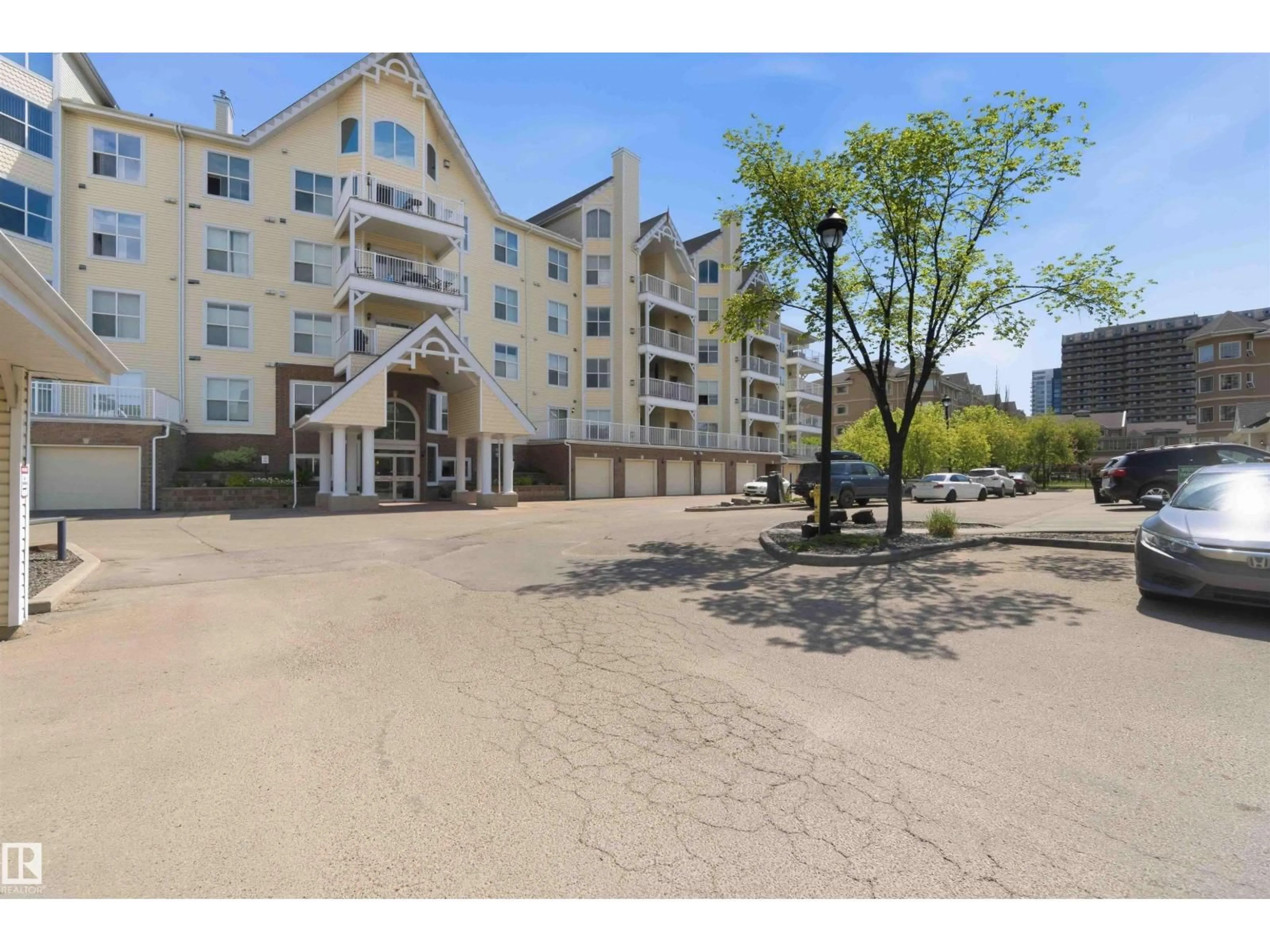 Patio, unknown for #104 - 10221 111 ST, Edmonton Alberta T5K2W5