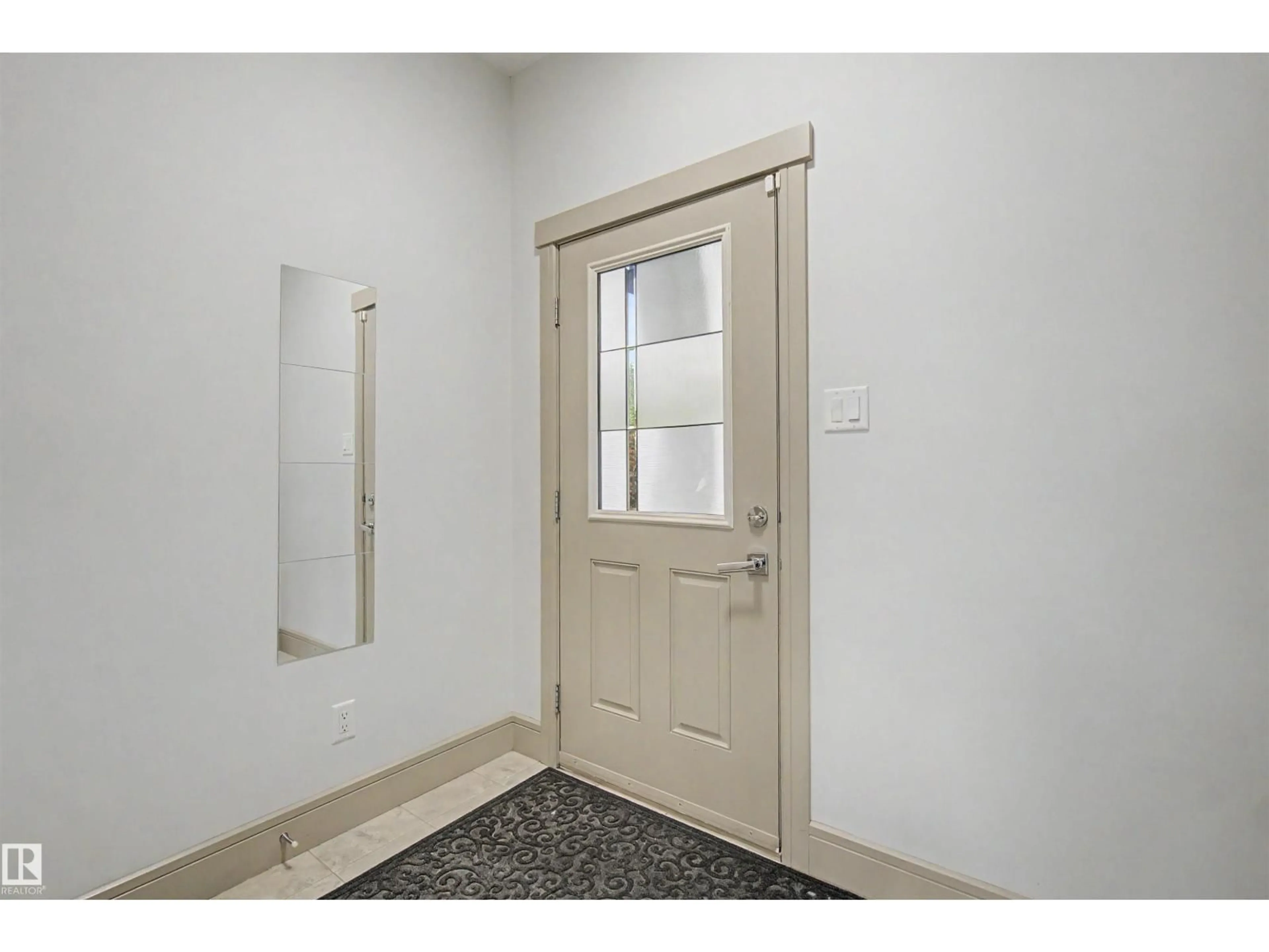 Indoor entryway for SW - 7307 ARMOUR CR, Edmonton Alberta T6W2S2