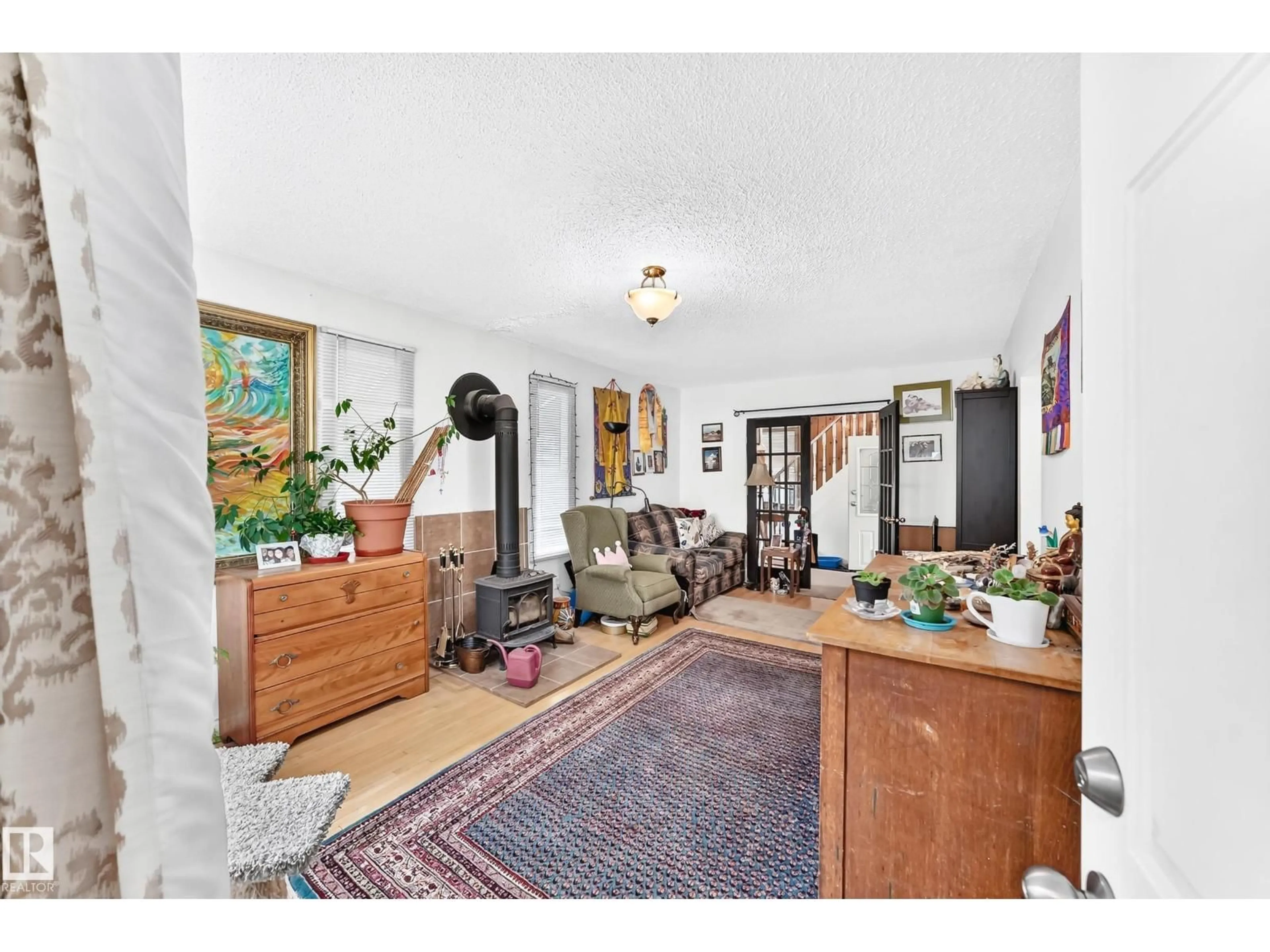 Unknown for 12031 90 ST, Edmonton Alberta T5B3Z2