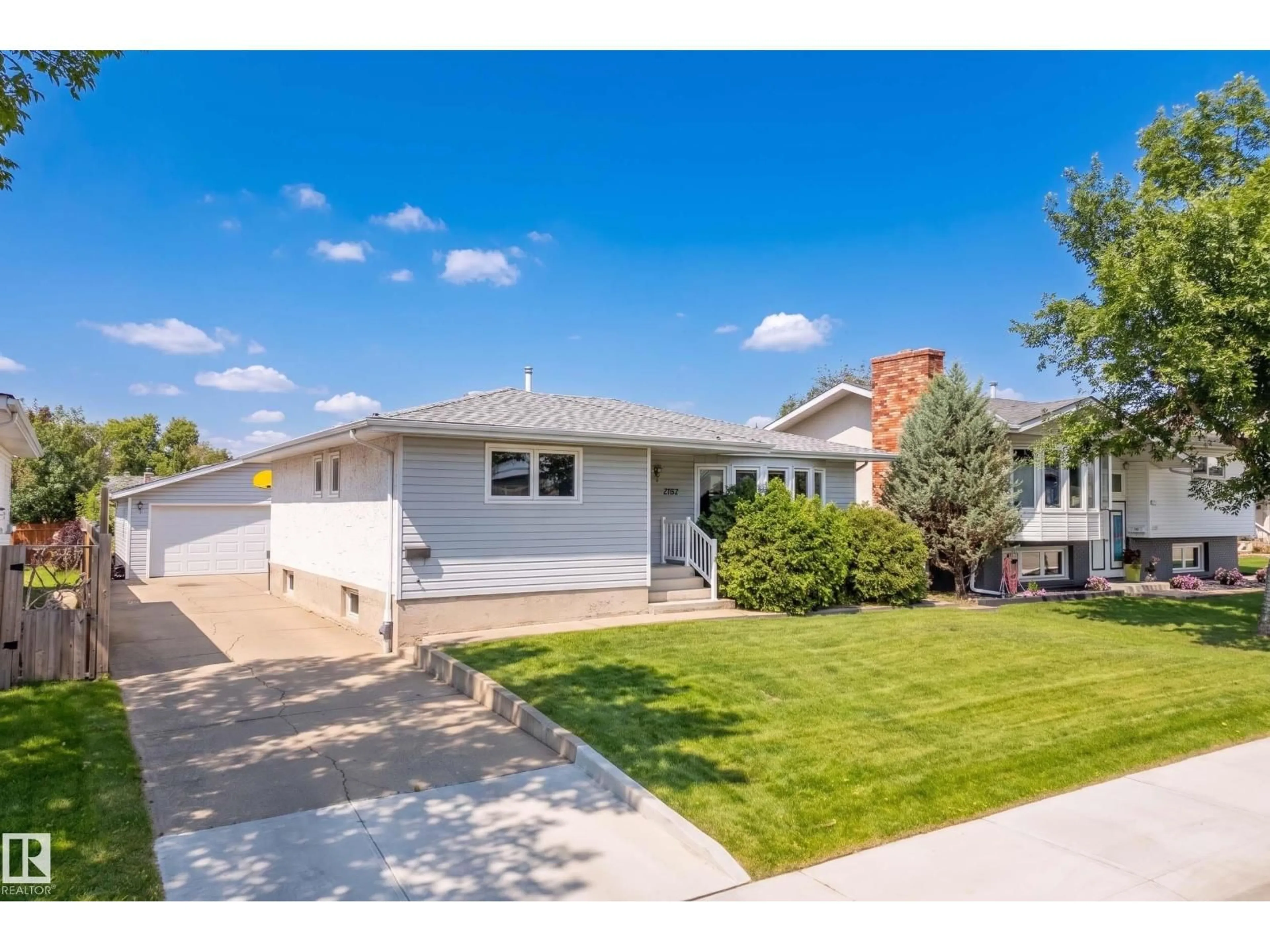 Home with vinyl exterior material, street for NW - 17312 105 ST, Edmonton Alberta T5X3H4