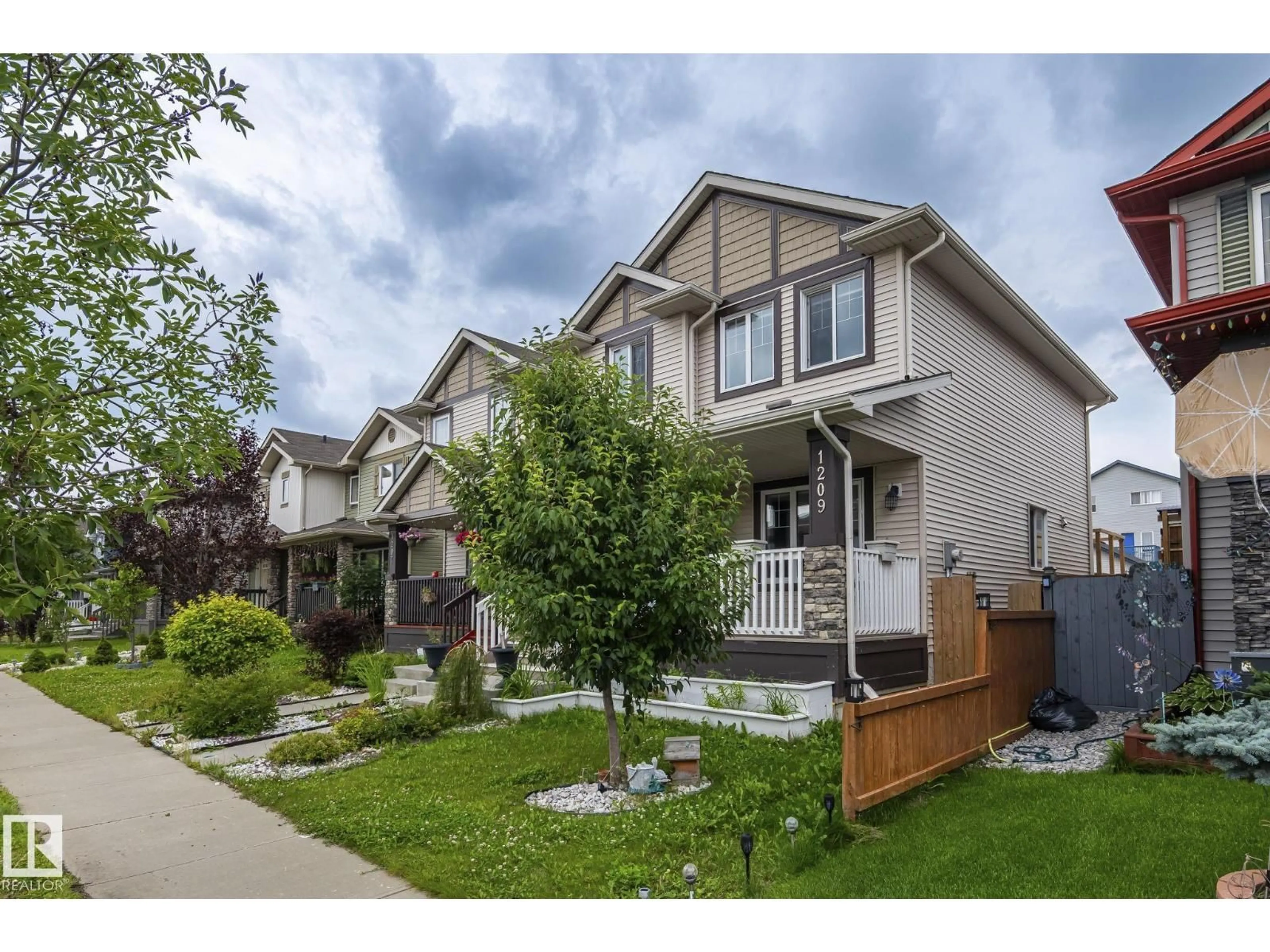 Unknown for NW - 1209 30 AV, Edmonton Alberta T6T0V7
