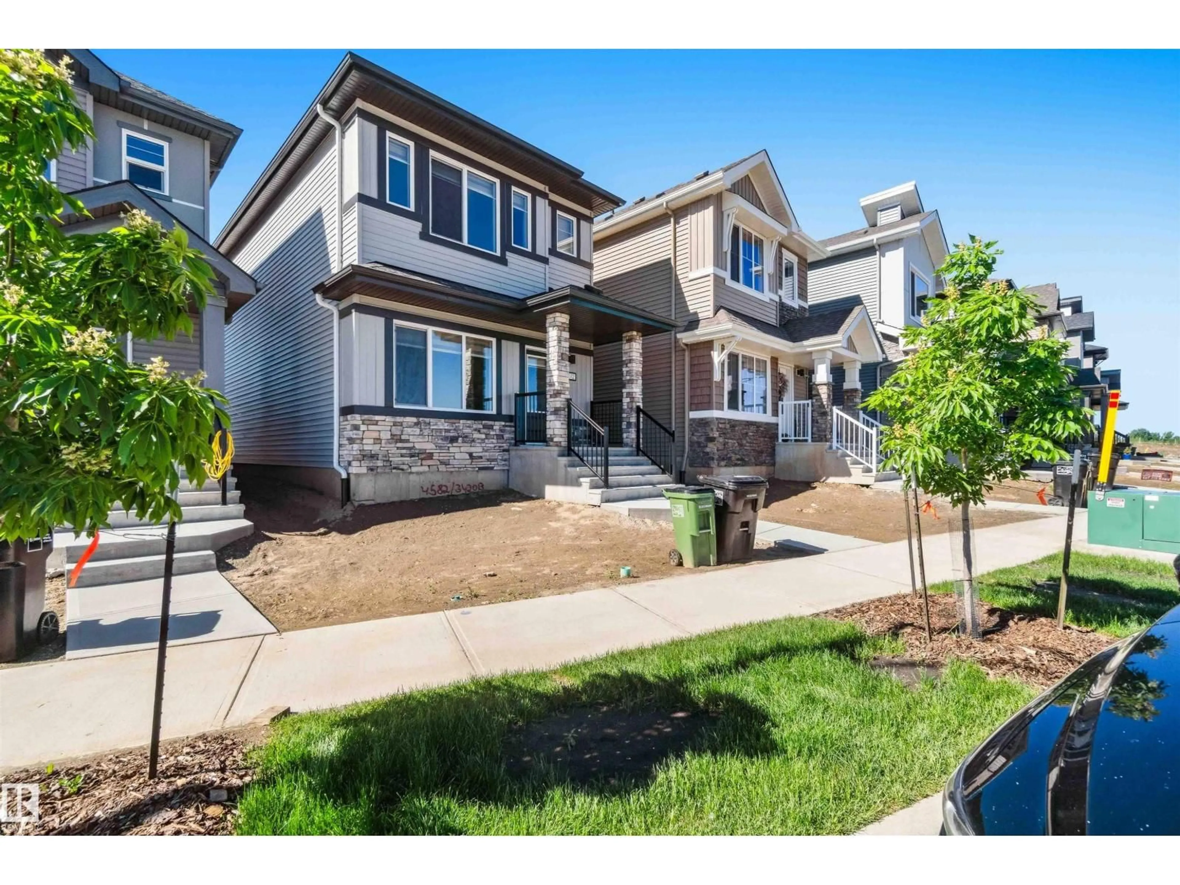 Unknown for 4582 WARBLER LO, Edmonton Alberta T3N1R5