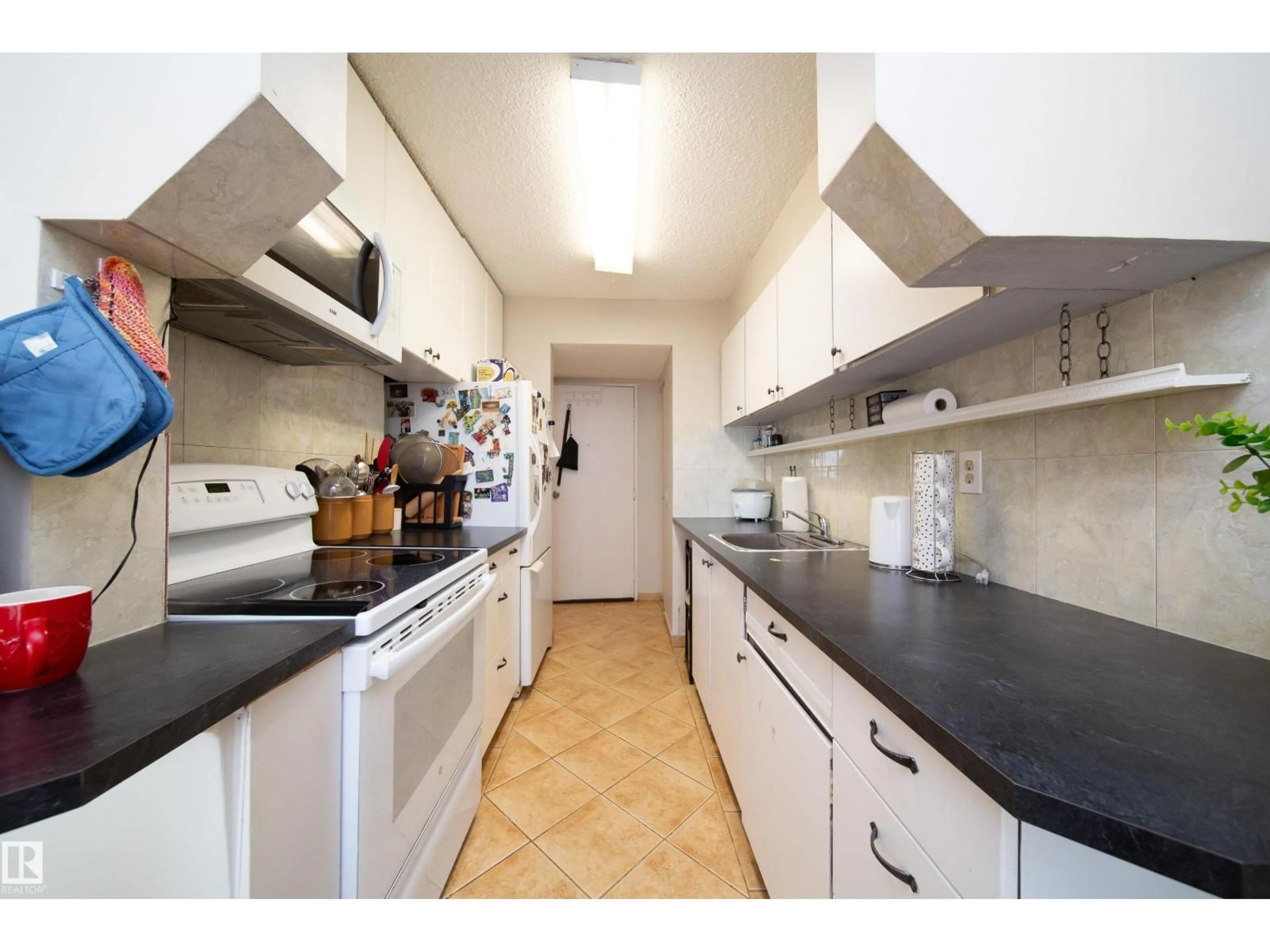 Standard kitchen, ceramic/tile floor for 56 - 8745 165 STREET, Edmonton Alberta T5R2R7