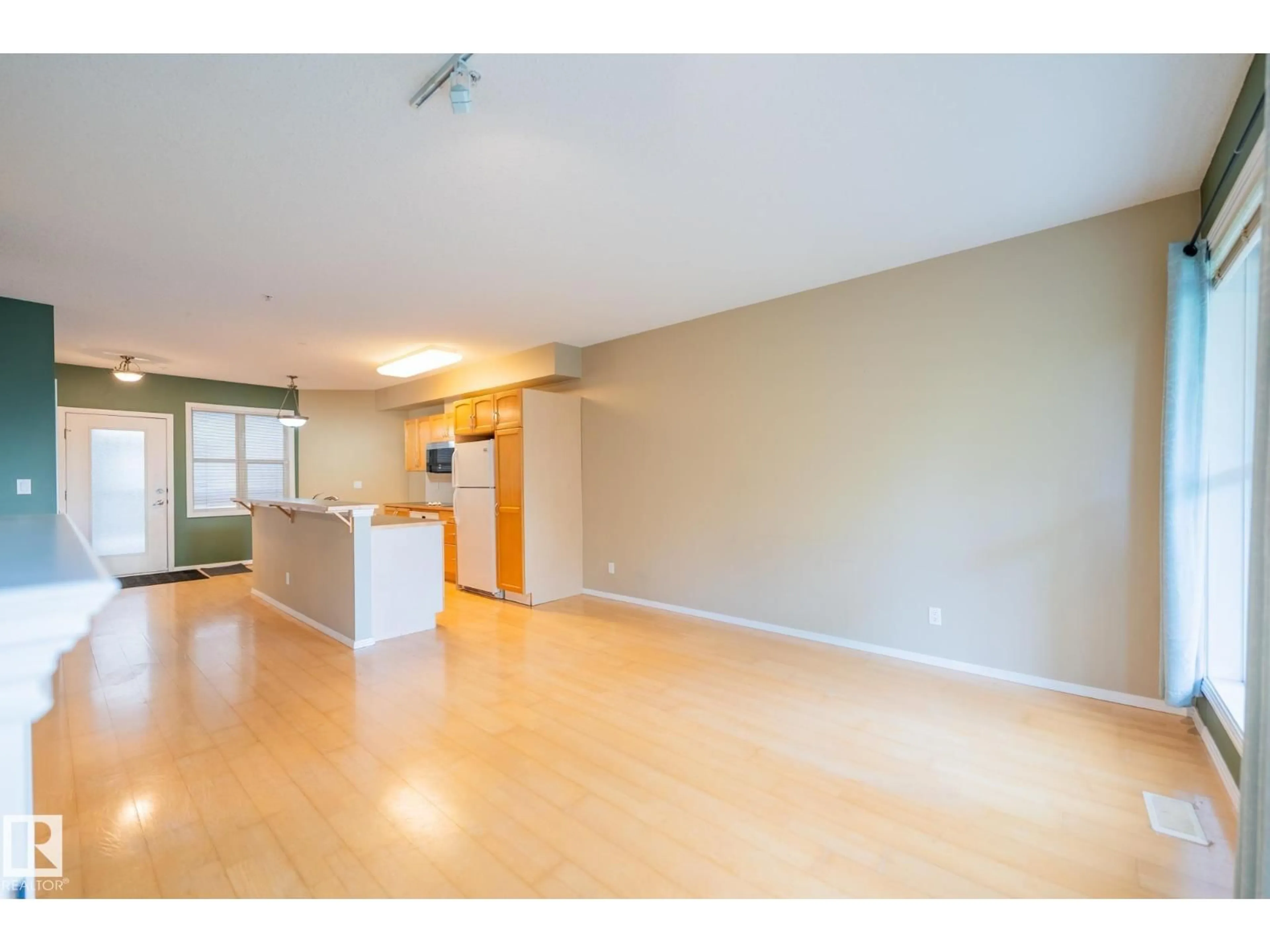 Unknown for #412 - 11039 83 AV, Edmonton Alberta T6G2V6