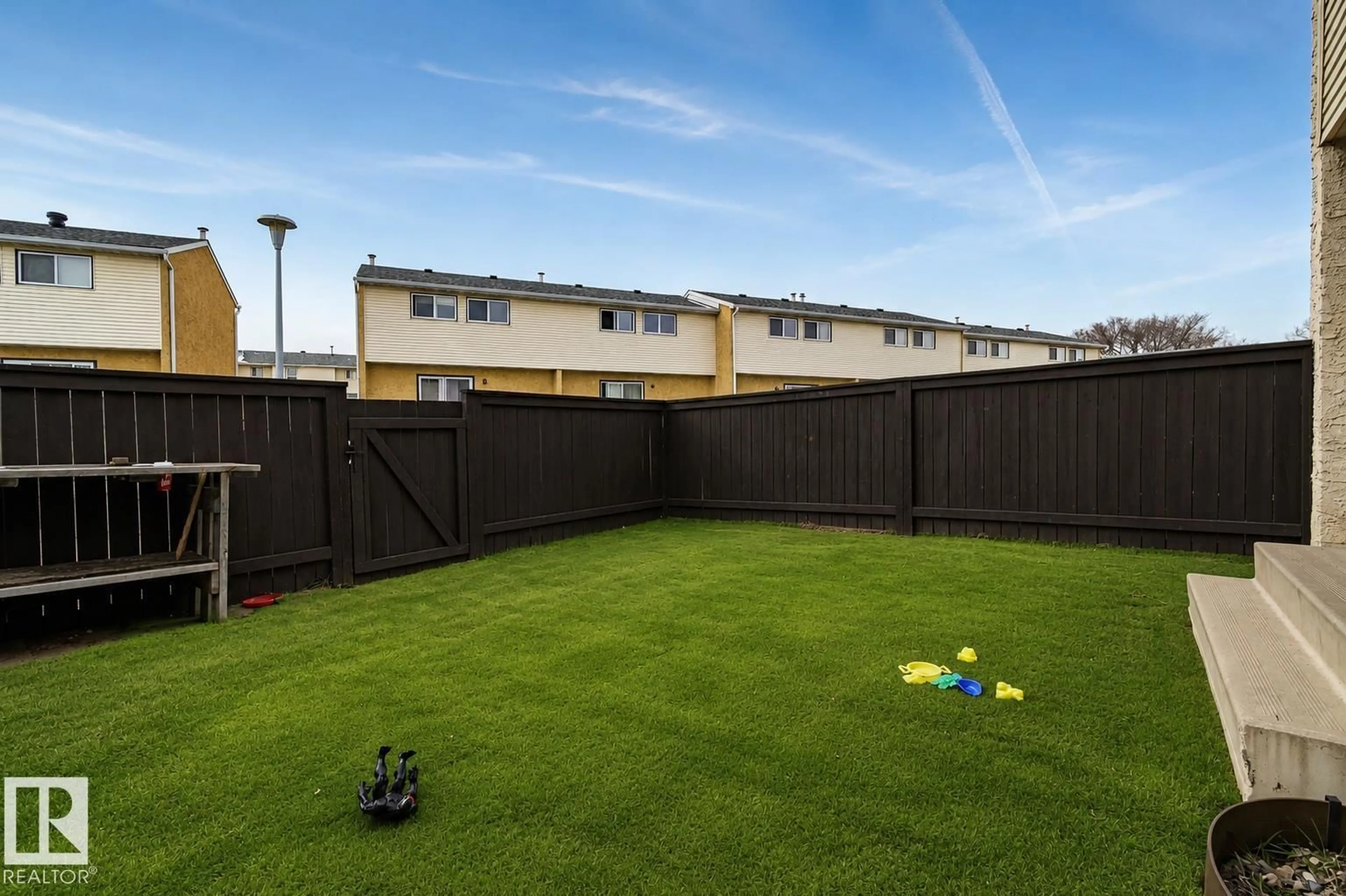 A pic from outside/outdoor area/front of a property/back of a property/a pic from drone, unknown for 221 HARRISON DR, Edmonton Alberta T5A2X5