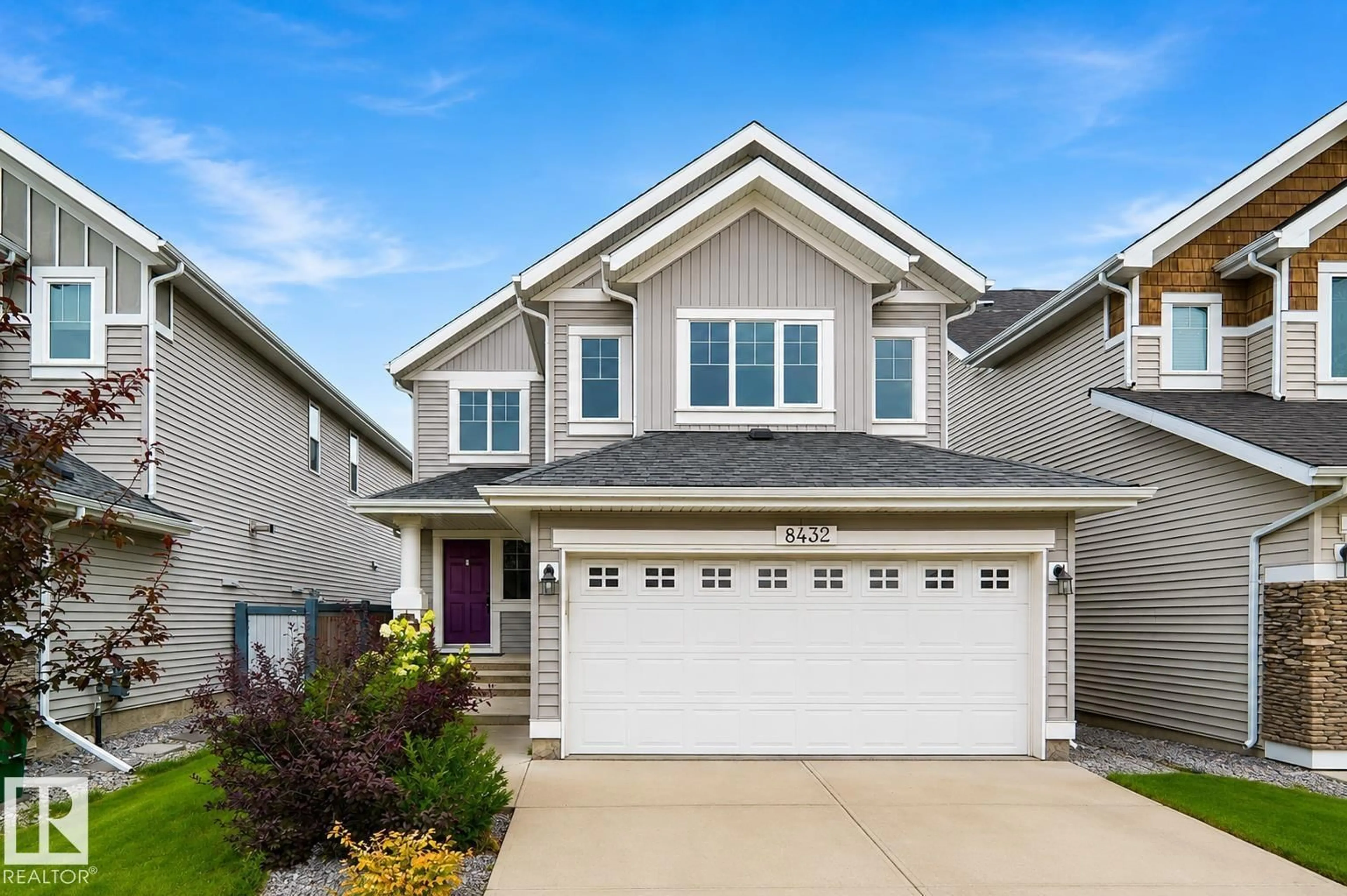 Home with vinyl exterior material, street for SW - 8432 18 AV, Edmonton Alberta T5K2L6