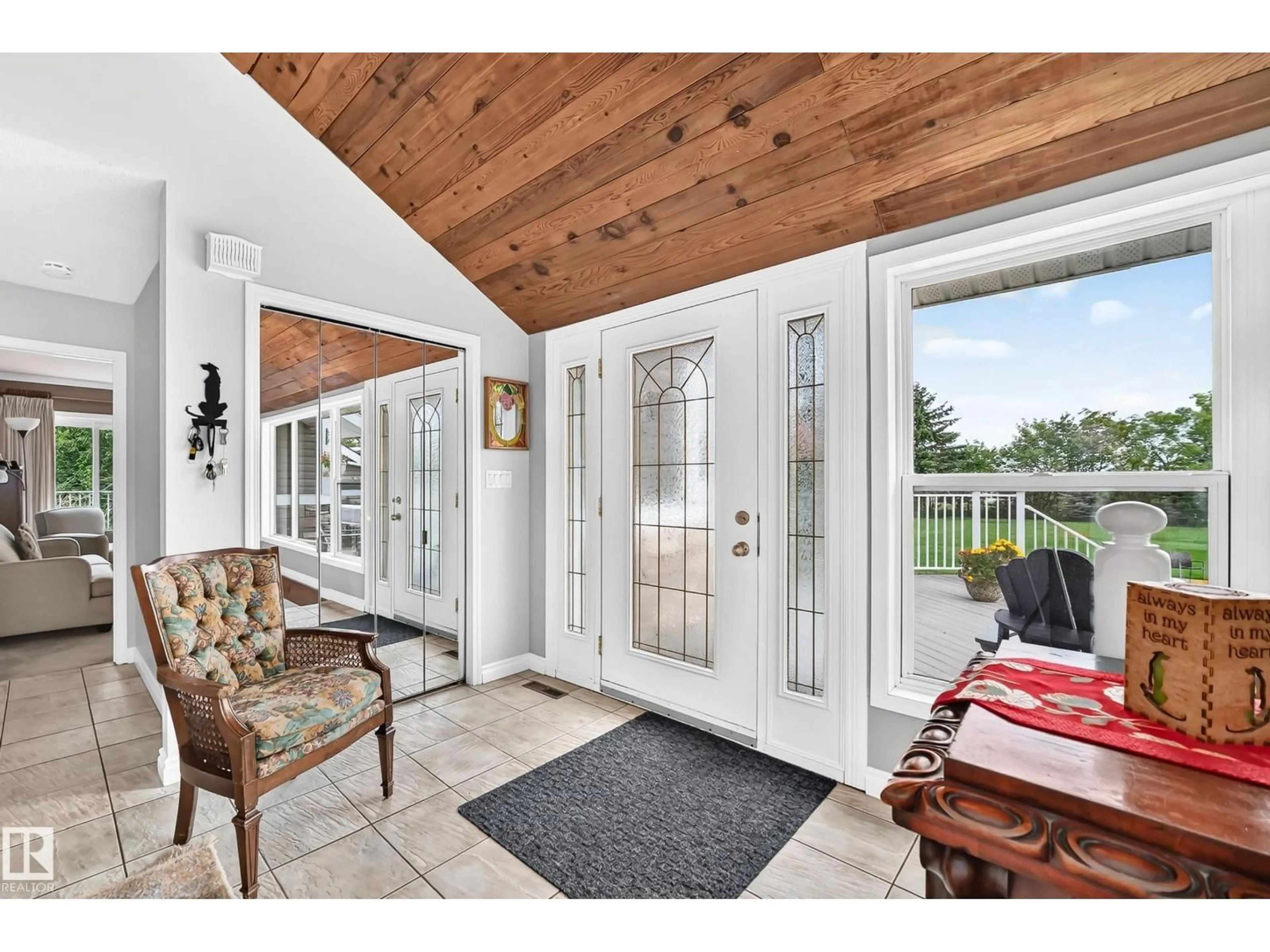 Indoor entryway for 53250 RGE ROAD 215, Rural Strathcona County Alberta T8E2B3