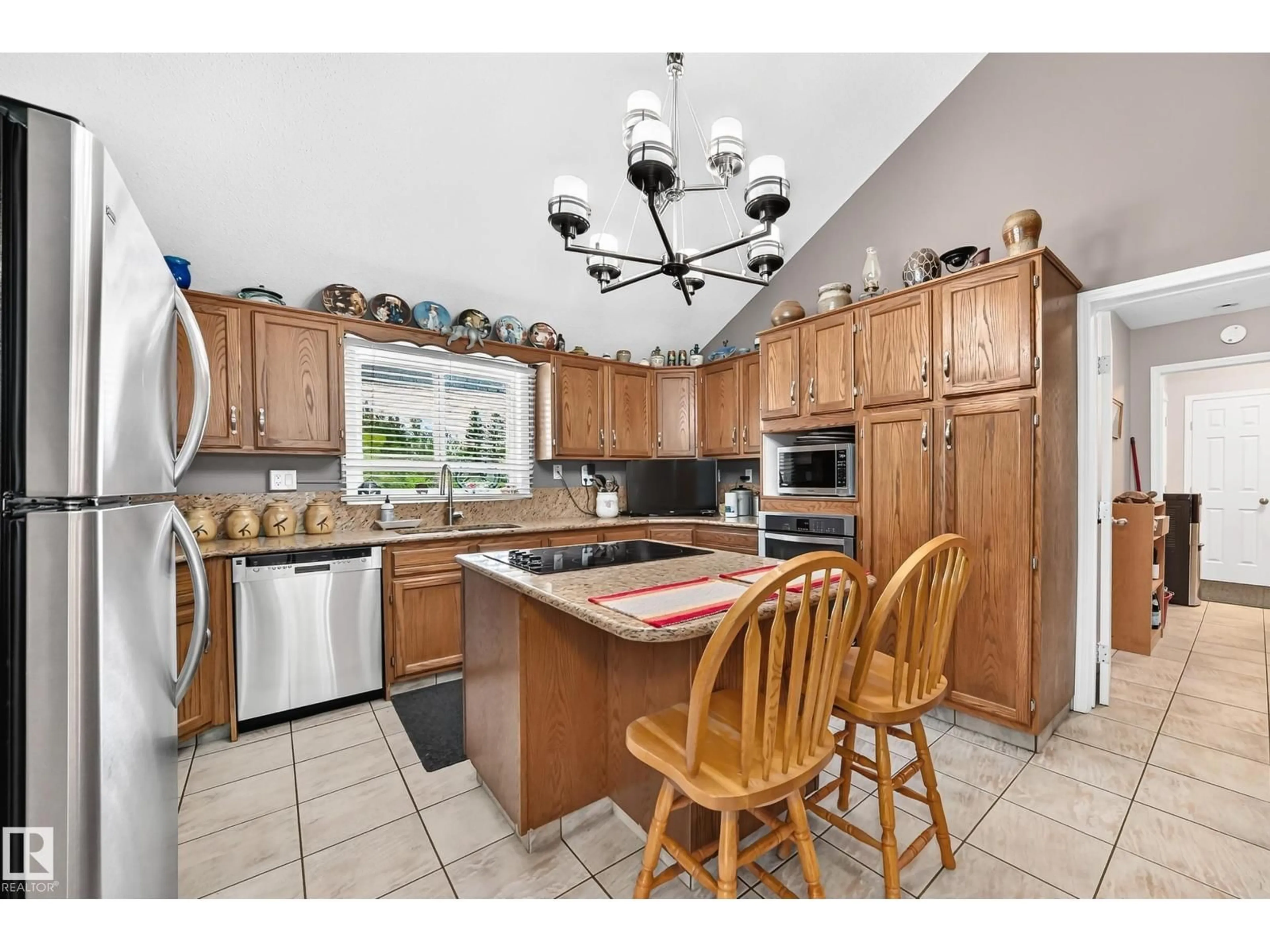 Open concept kitchen, unknown for 53250 RGE ROAD 215, Rural Strathcona County Alberta T8E2B3