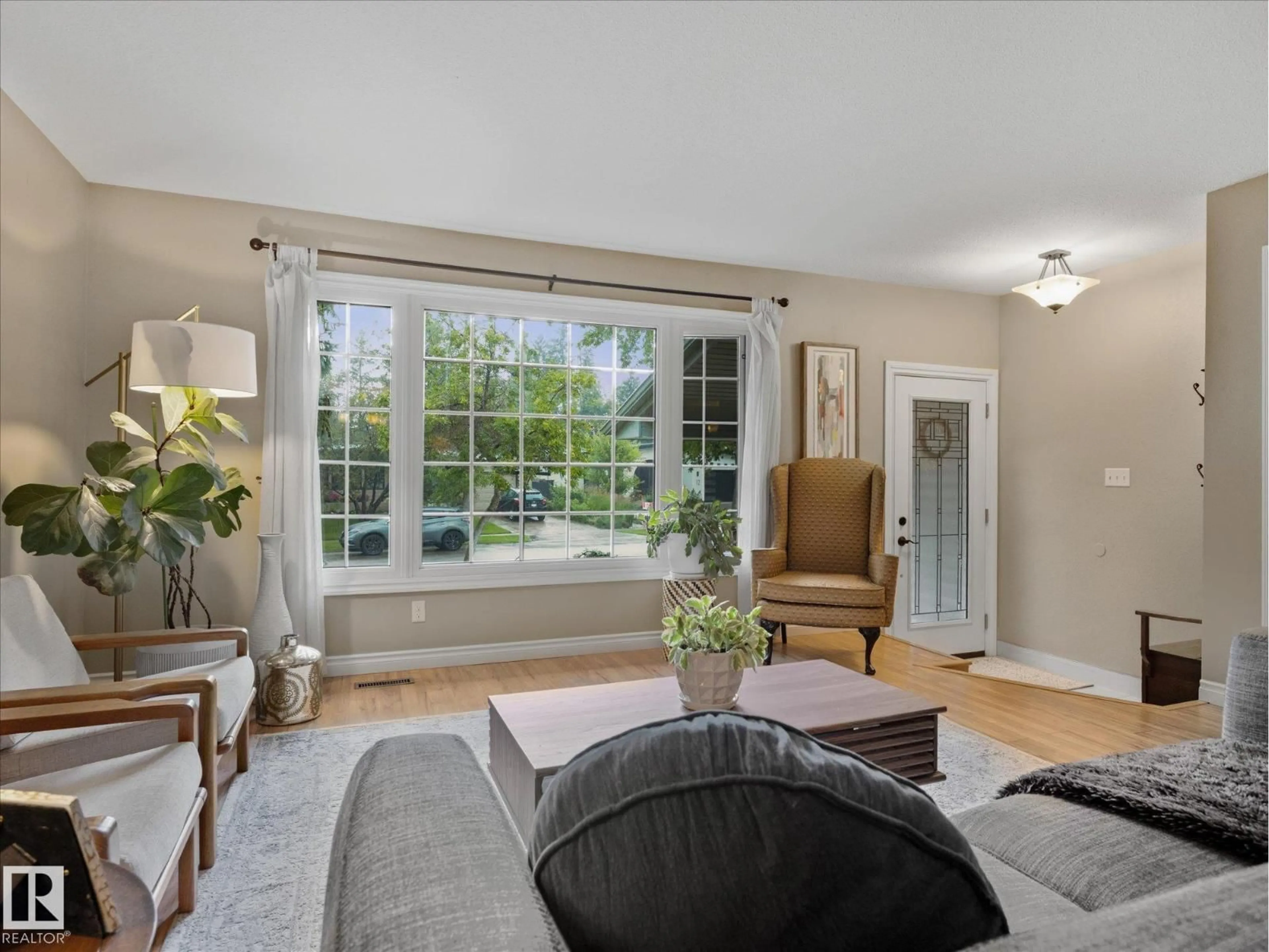 Living room with furniture, unknown for 1 GILCHRIST PL, St. Albert Alberta T8N2M3