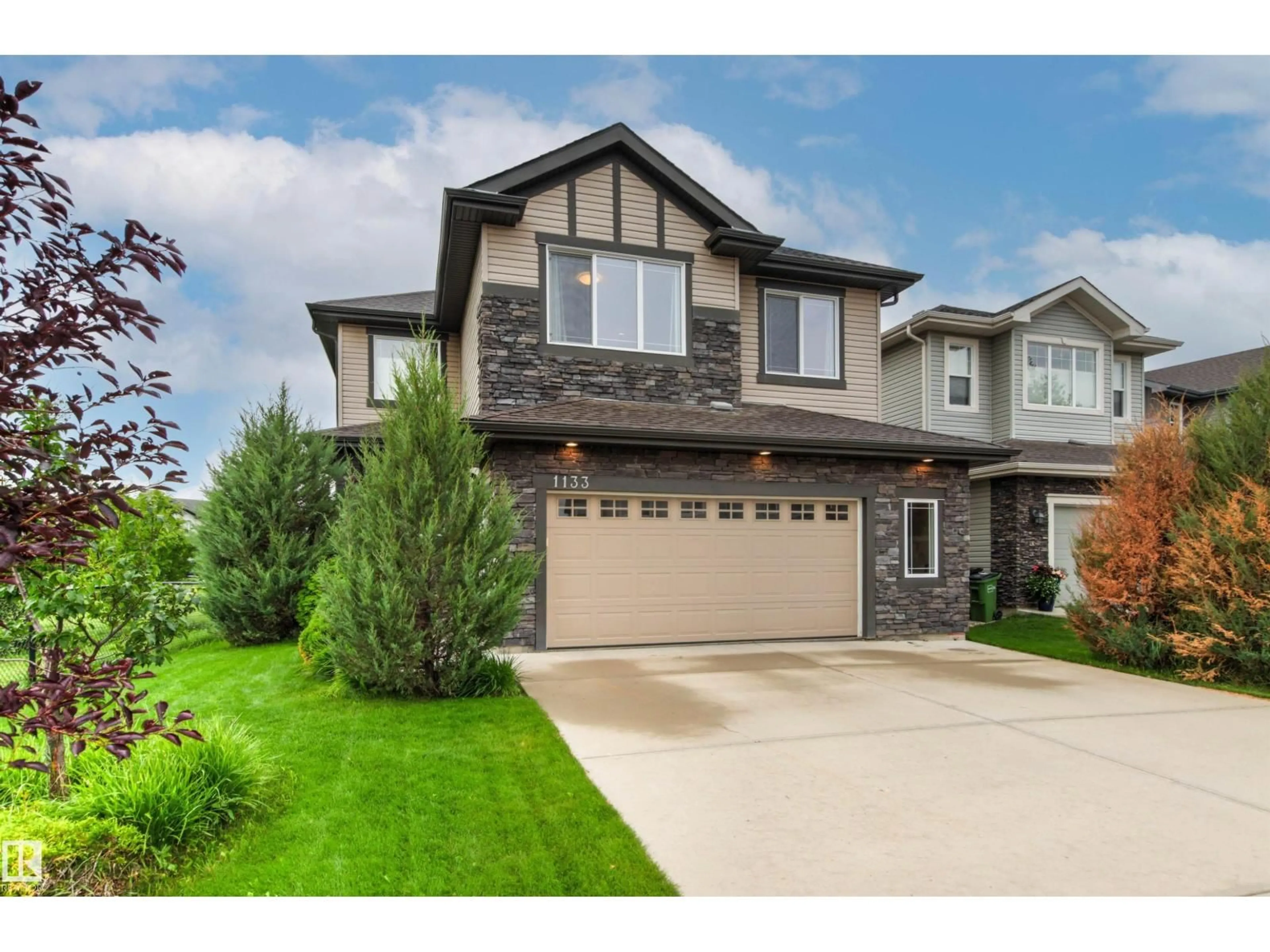 Home with brick exterior material, street for 1133 HAYS DR, Edmonton Alberta T6M0M2