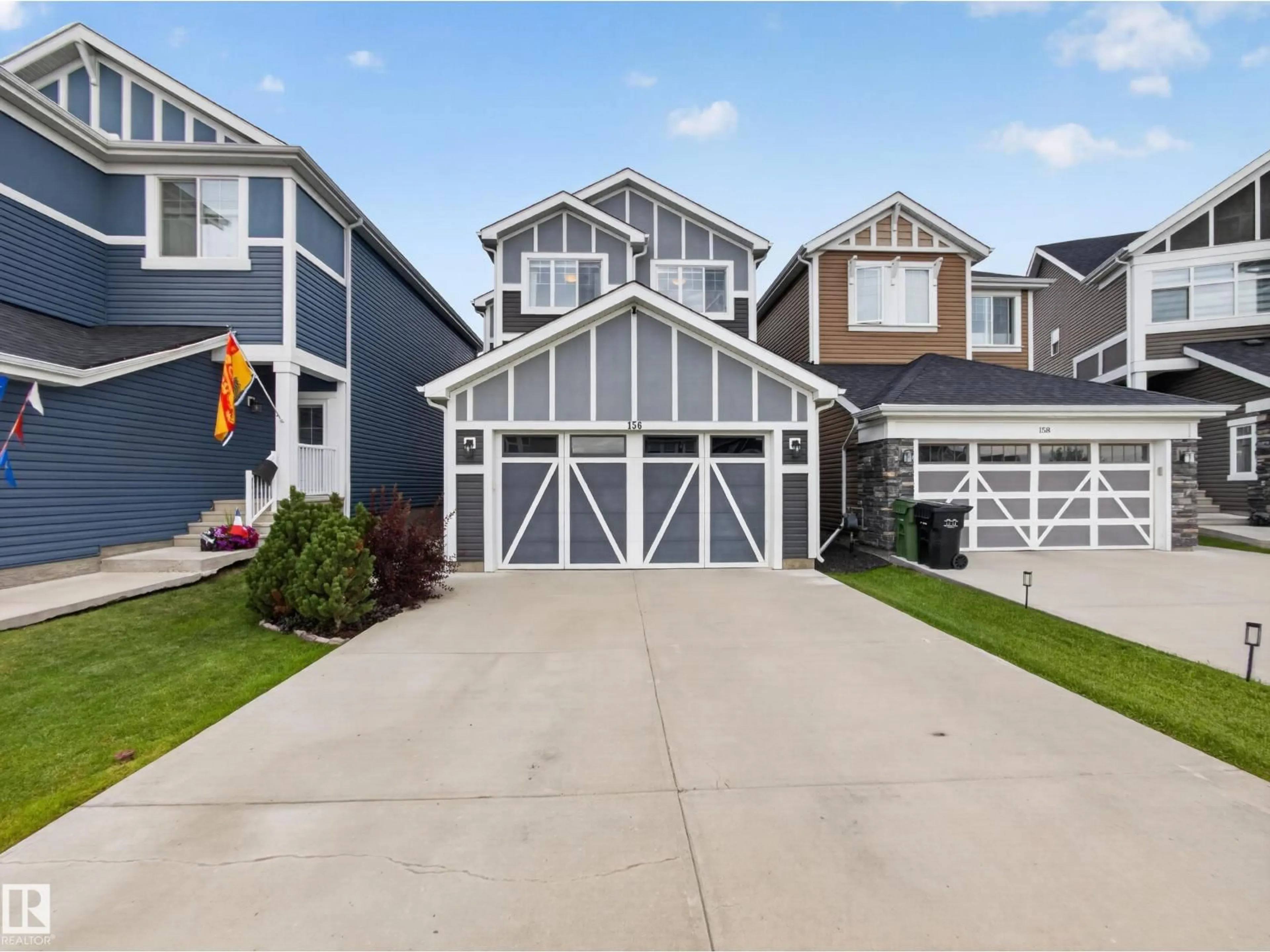 Home with vinyl exterior material, street for 156 STURTZ BN, Leduc Alberta T9E1E3