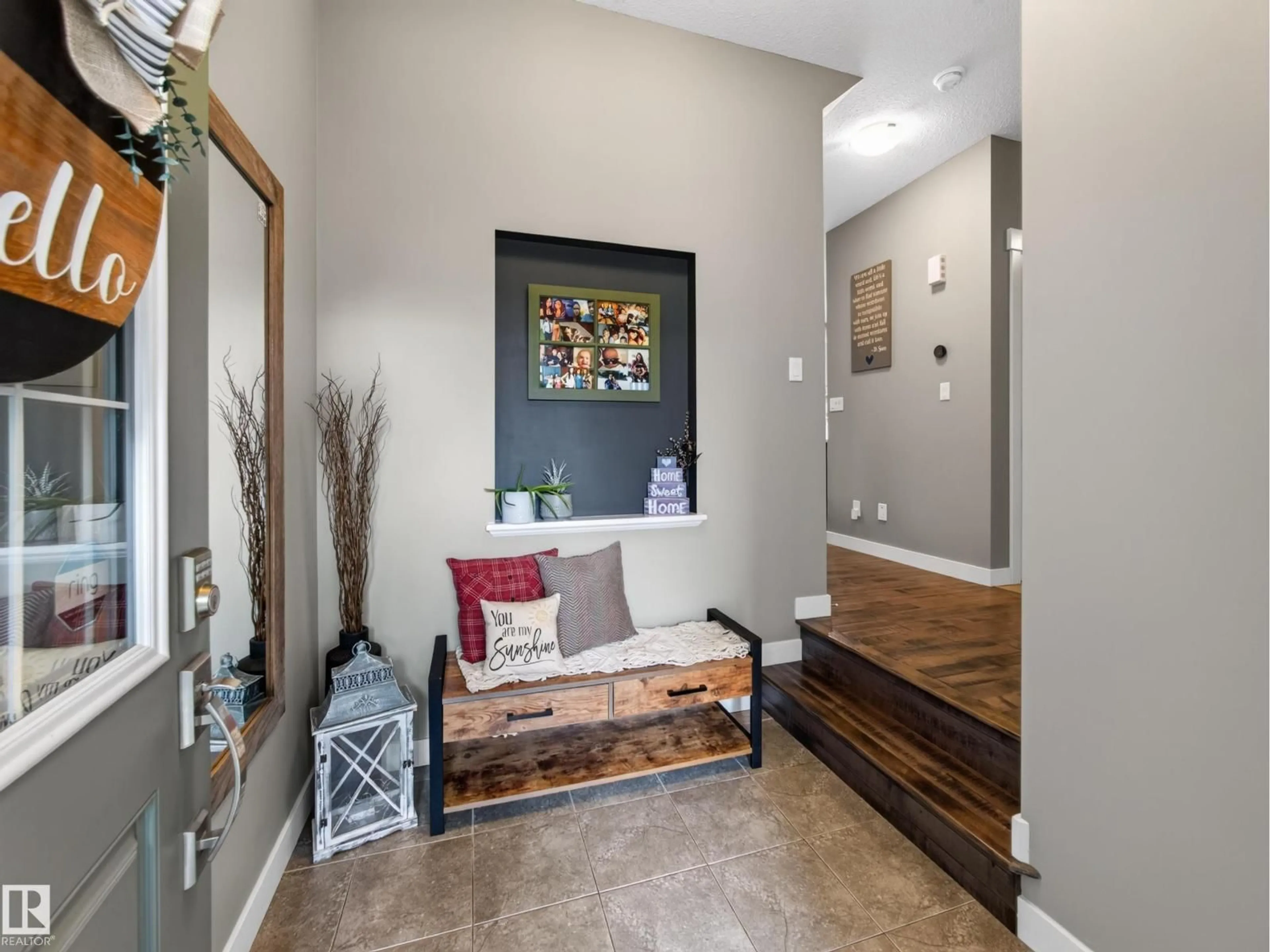 Indoor entryway for 156 STURTZ BN, Leduc Alberta T9E1E3