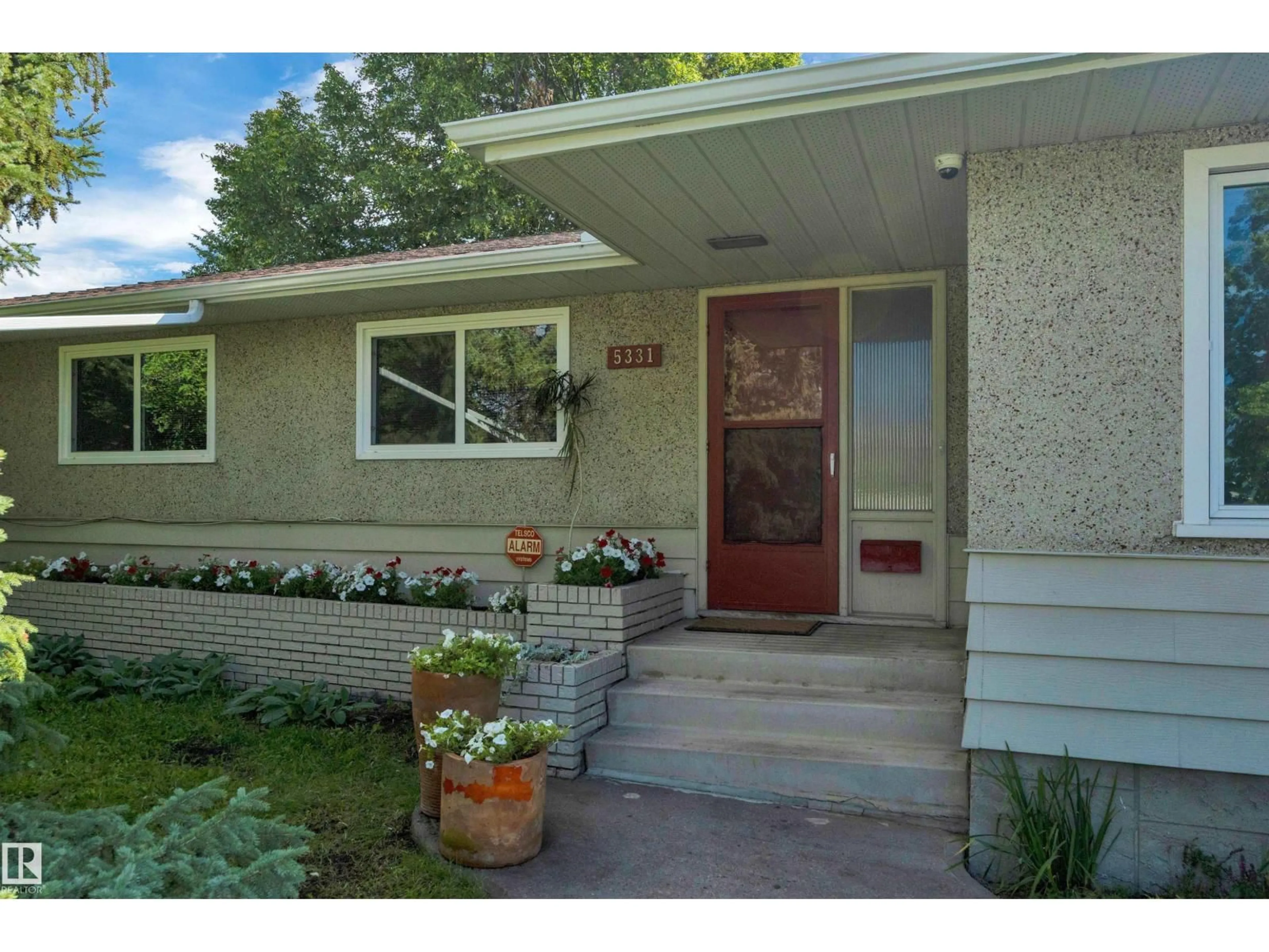 Unknown for 5331 105 ST, Edmonton Alberta T6H2M7