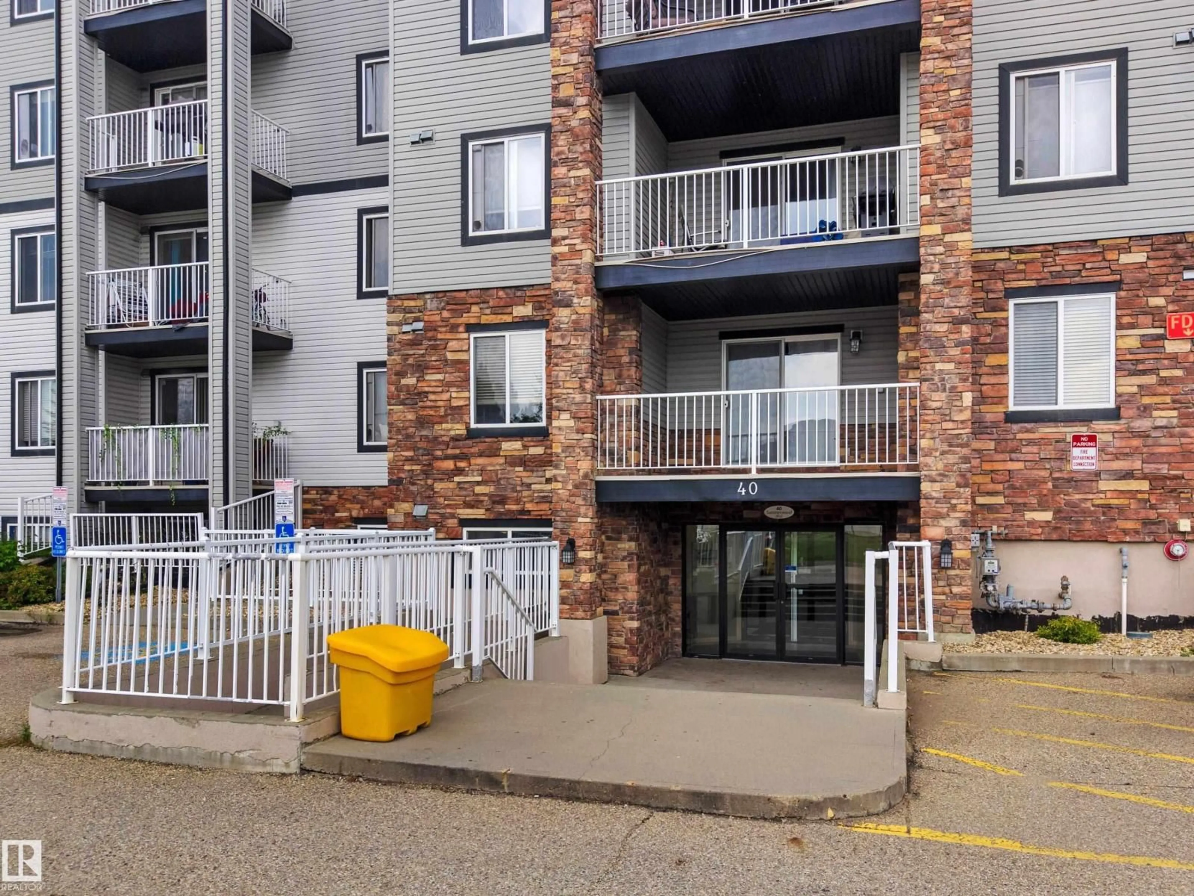 Unknown for 40 - 217 SUMMERWOOD BV, Sherwood Park Alberta T8H0C2