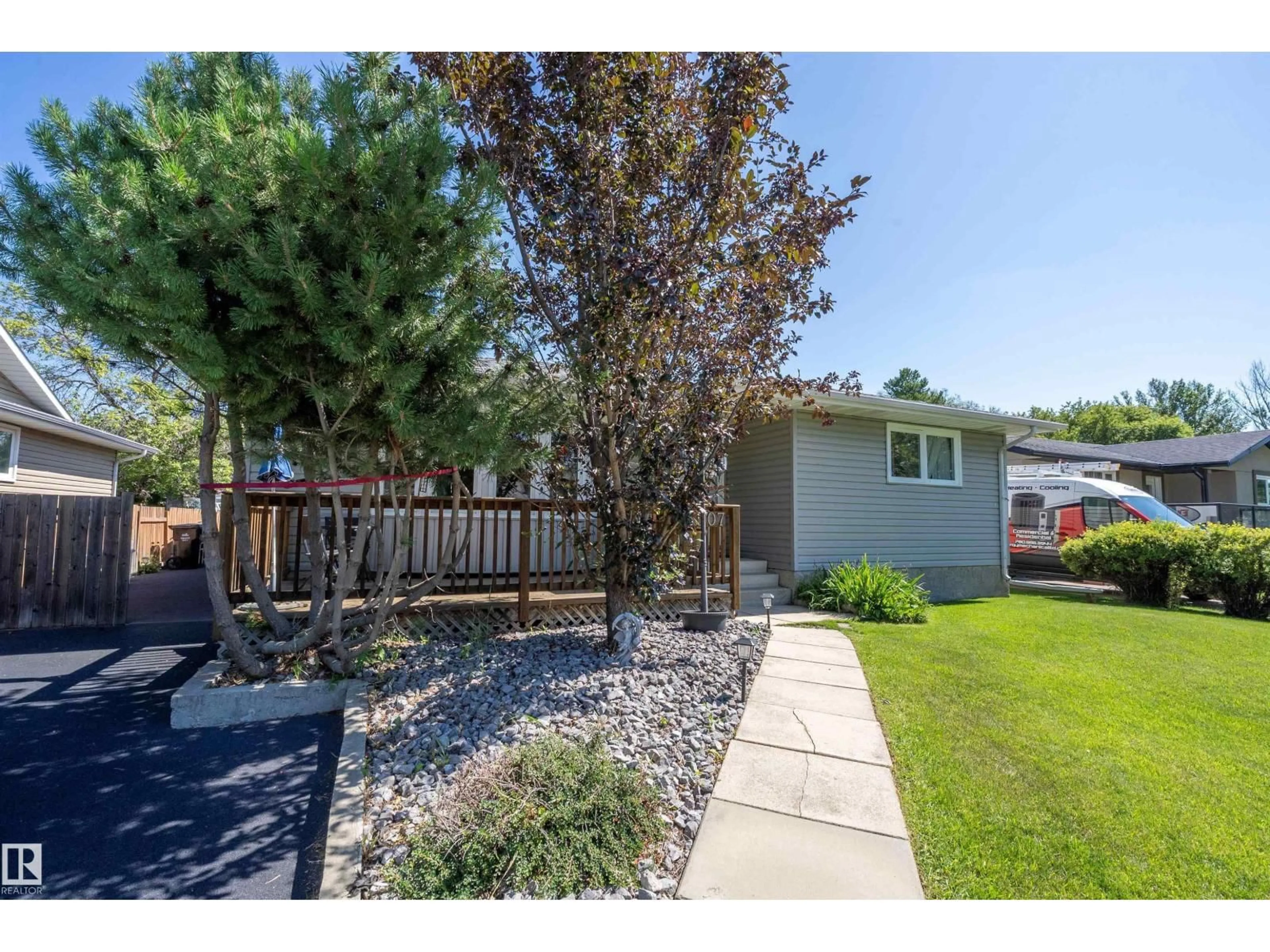 Unknown for 5507 51 ST, Leduc Alberta T9E5N5