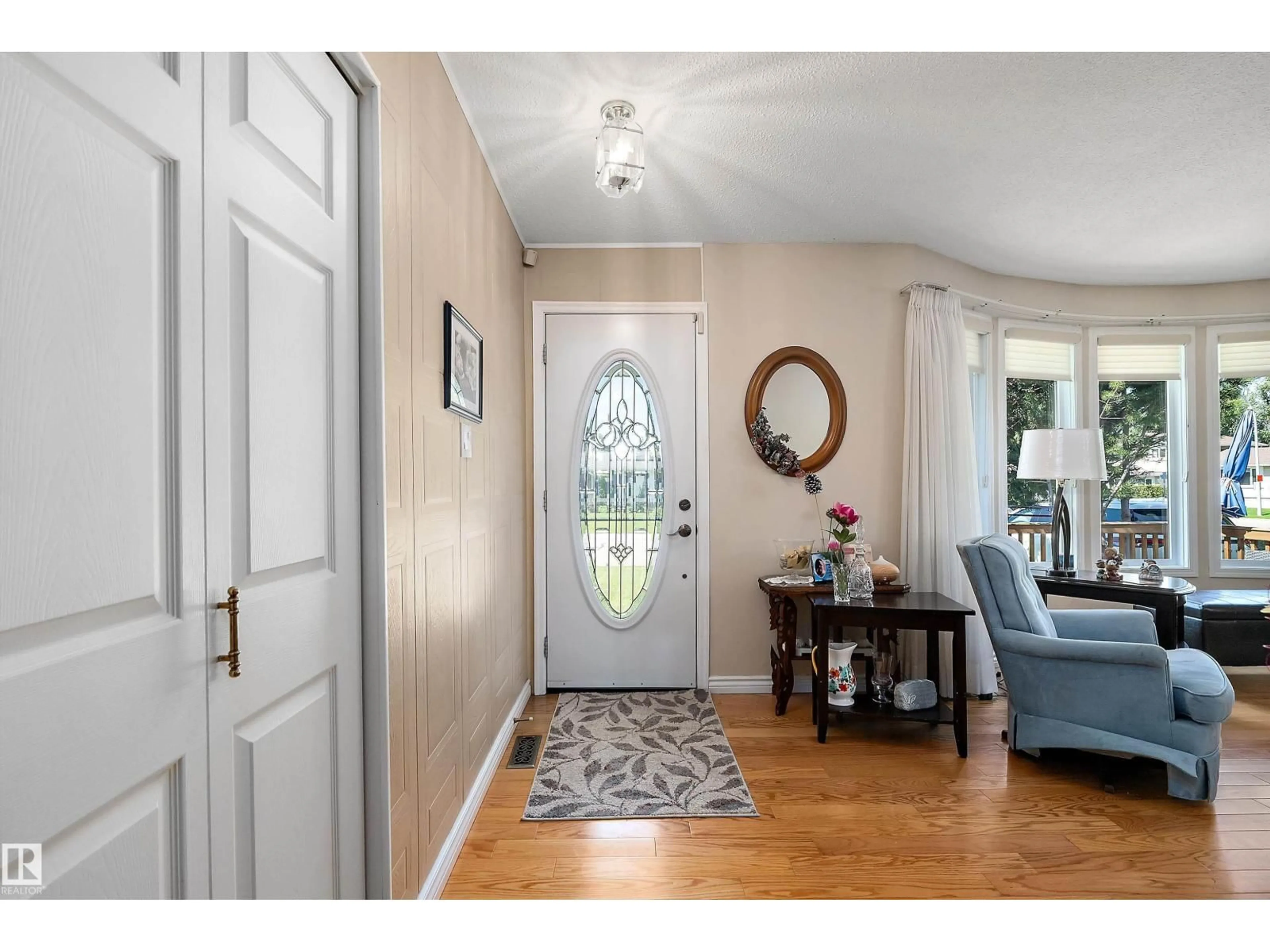 Indoor entryway for 5507 51 ST, Leduc Alberta T9E5N5