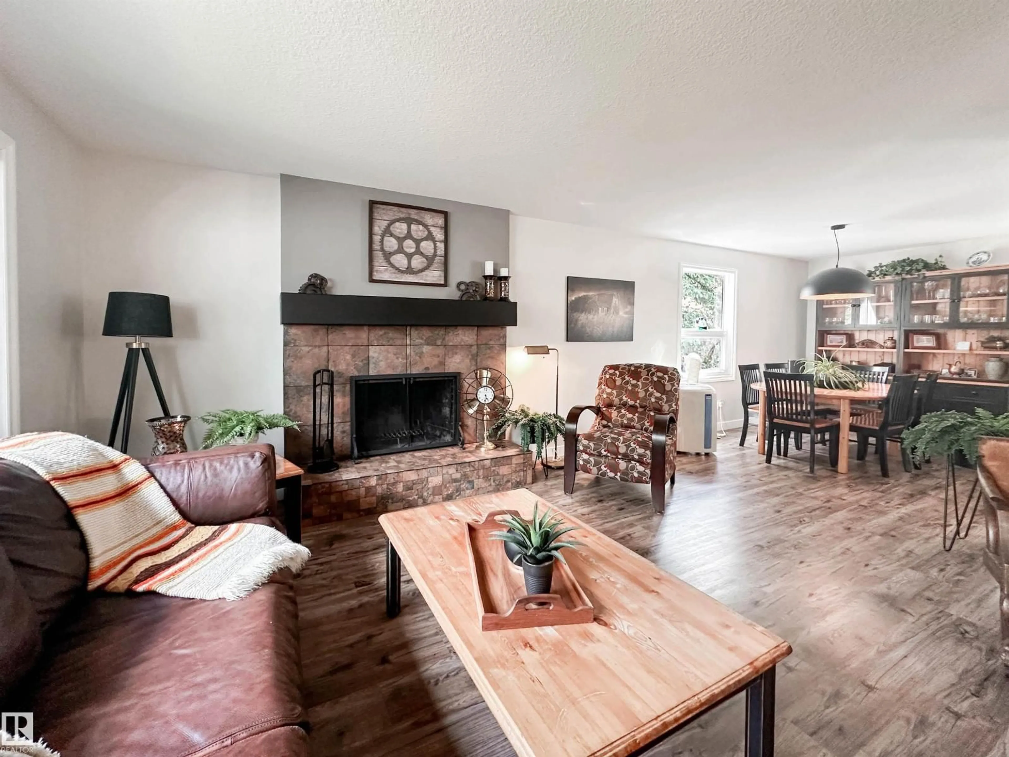 Living room with furniture, unknown for 37 ASH CR, St. Albert Alberta T8N3J6