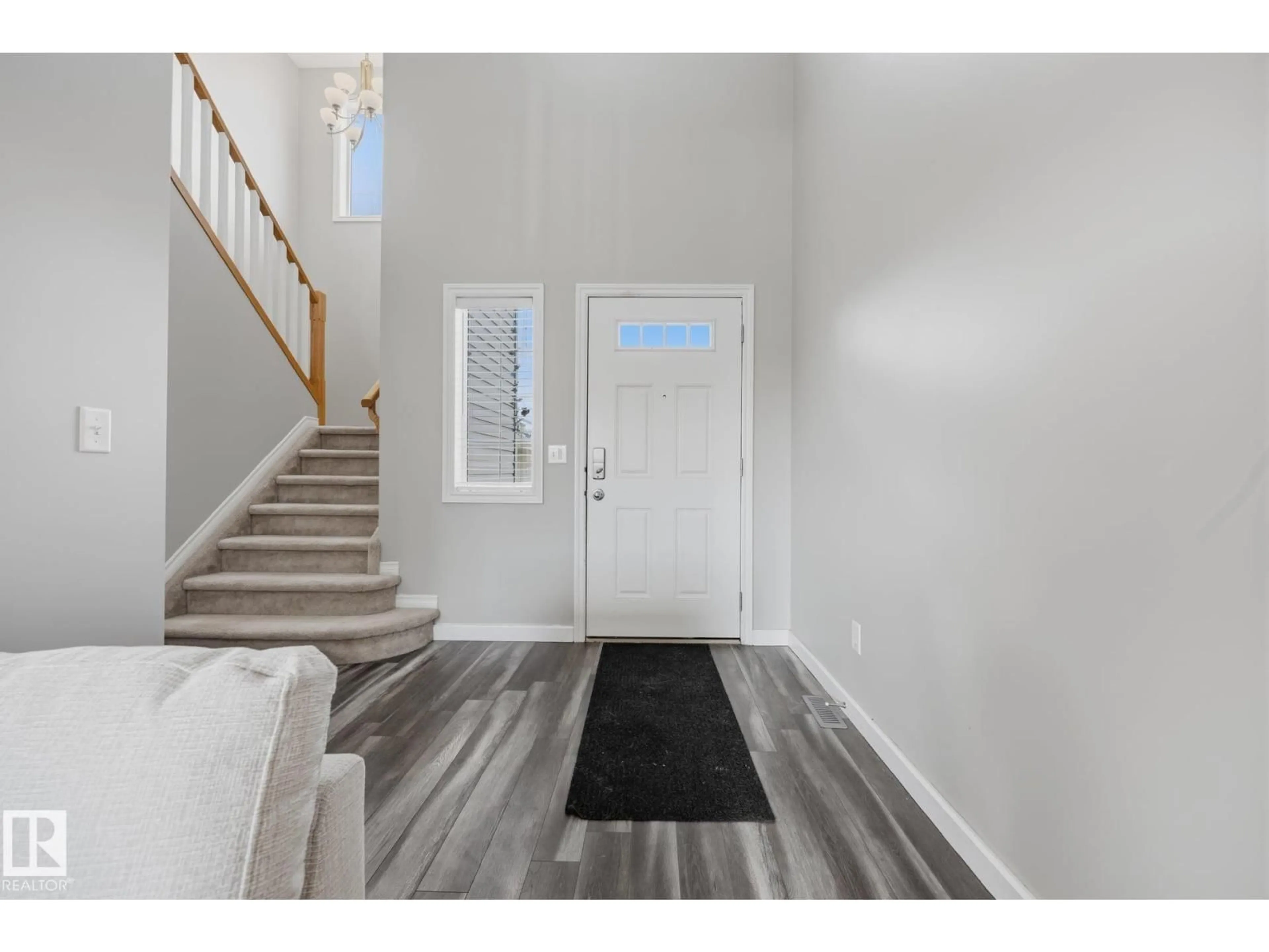 Indoor entryway for 73 DALQUIST BA, Leduc Alberta T9E0N5