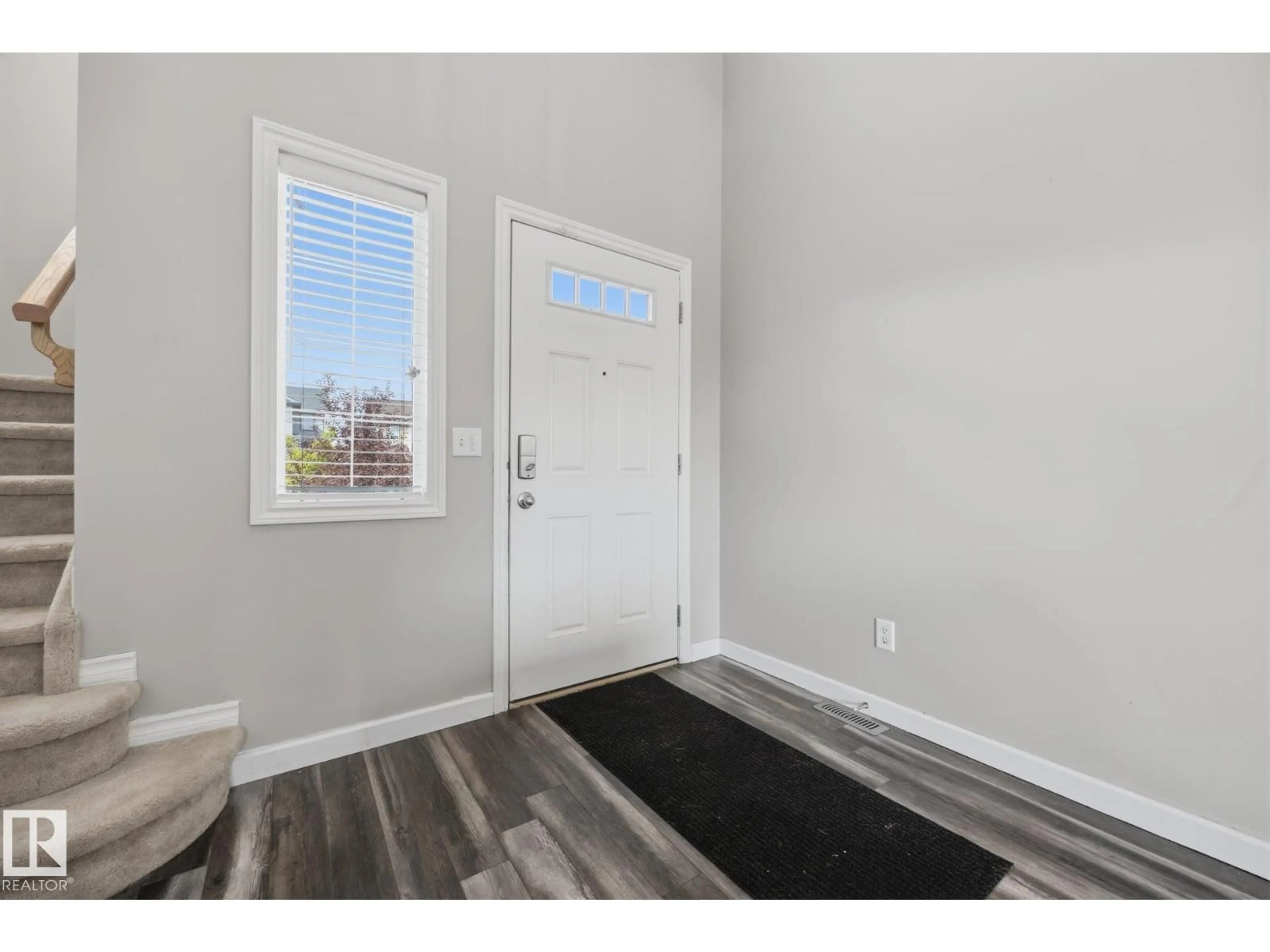 Indoor entryway for 73 DALQUIST BA, Leduc Alberta T9E0N5