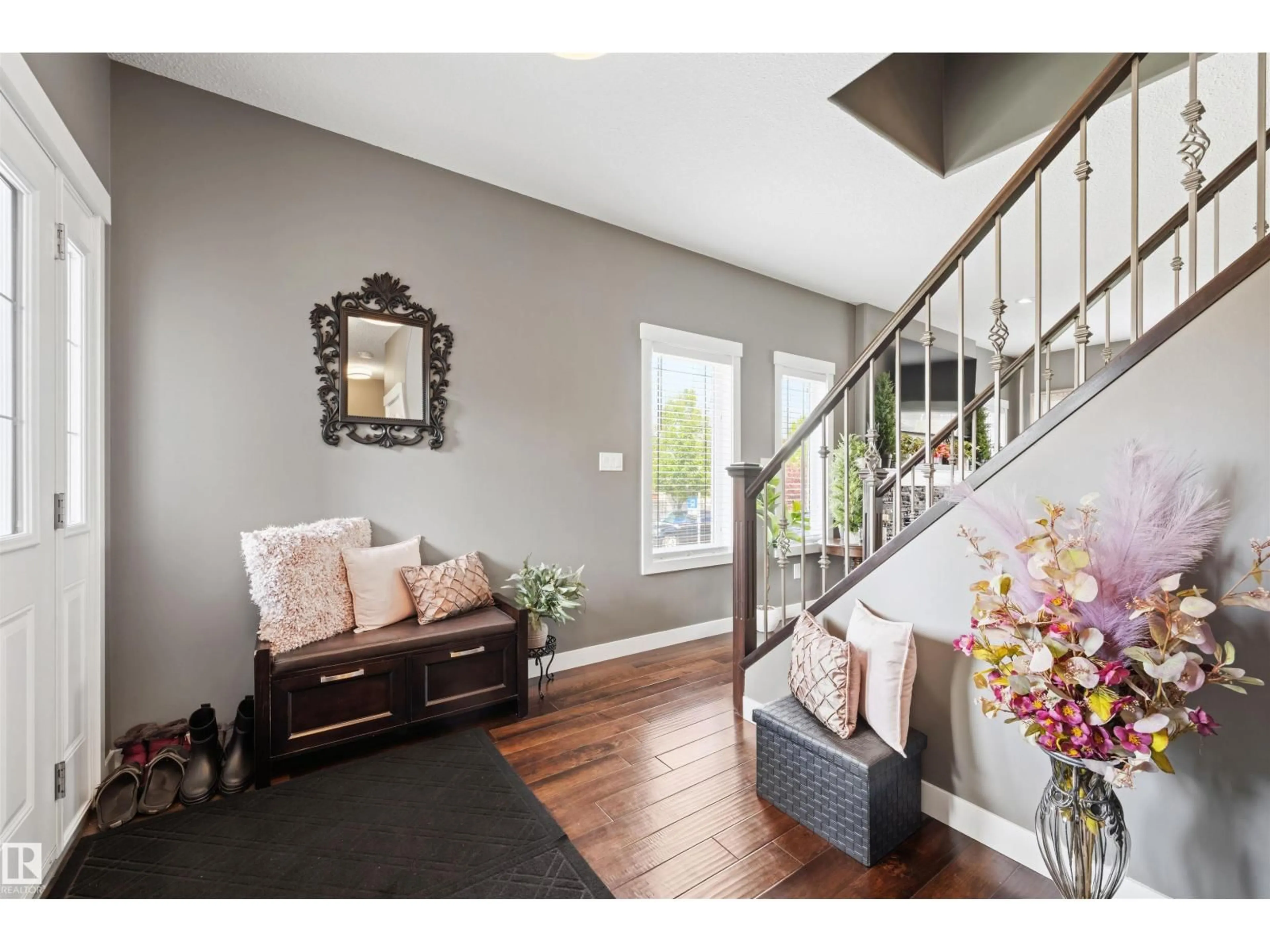 Indoor entryway for SW - 1457 WATES LI, Edmonton Alberta T6W0V1