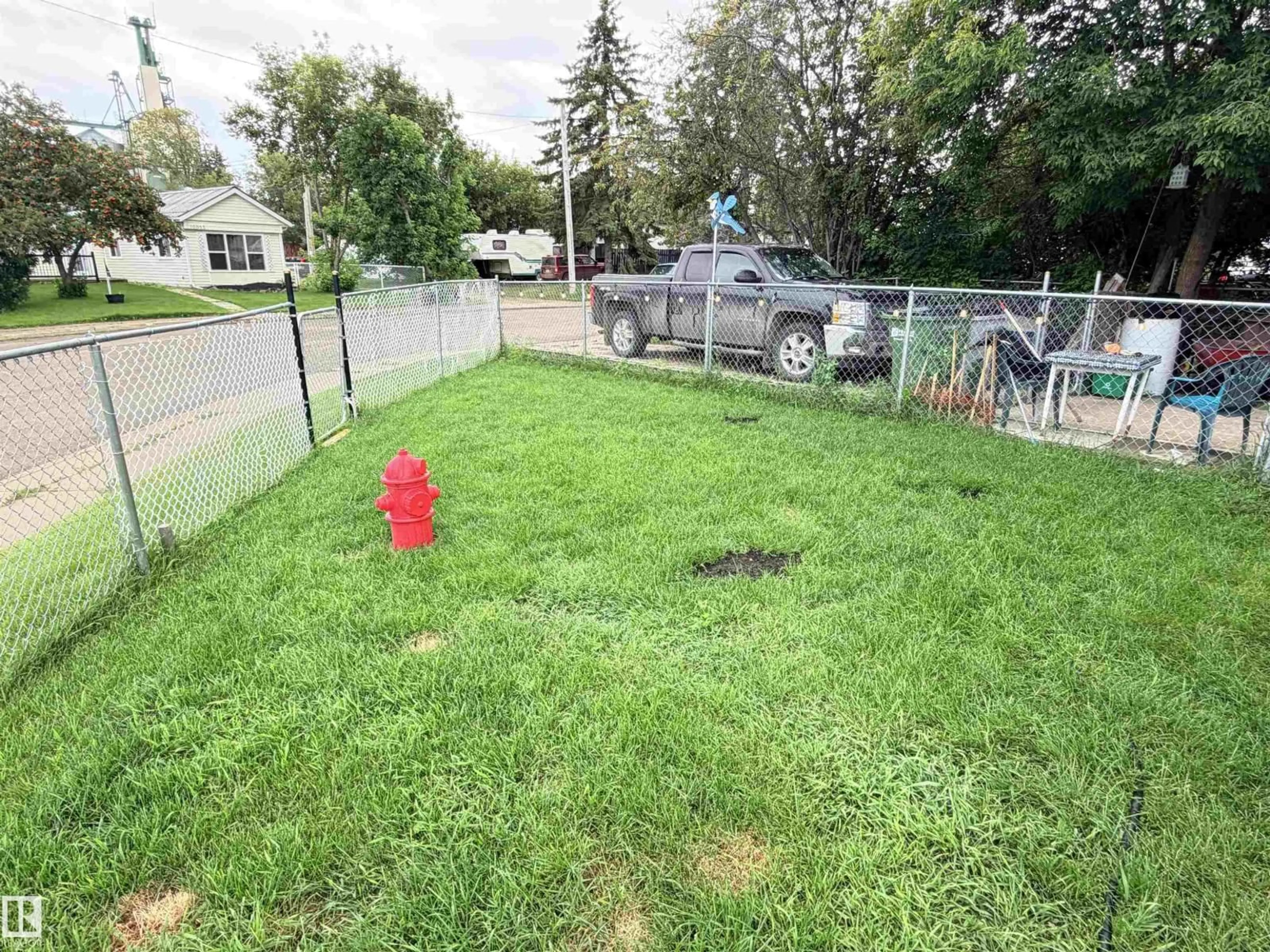 A pic from outside/outdoor area/front of a property/back of a property/a pic from drone, street for 9940 110 ST, Westlock Alberta T7P1N5