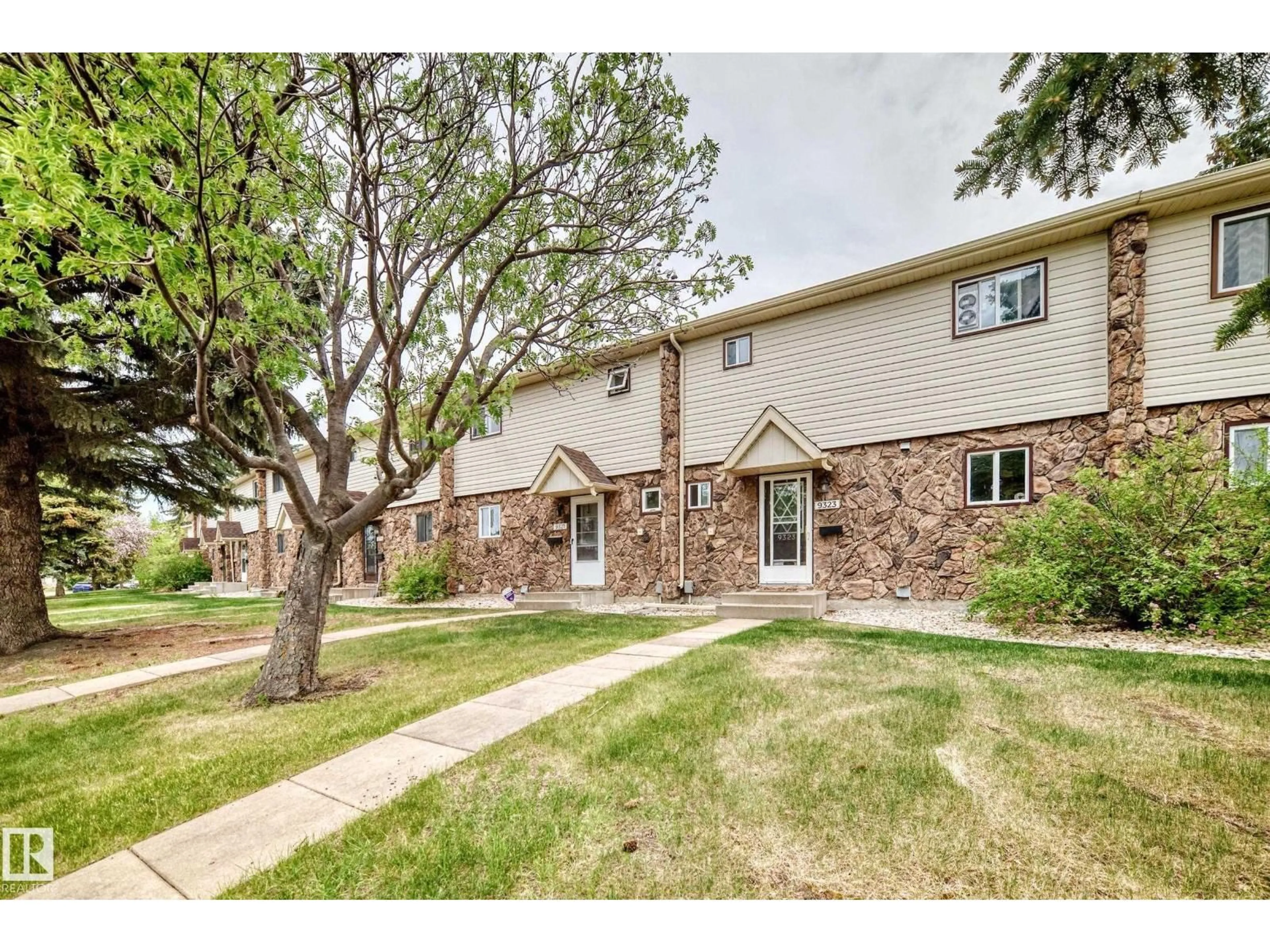 Unknown for 9323 MORINVILLE DR, Morinville Alberta T8R1J9