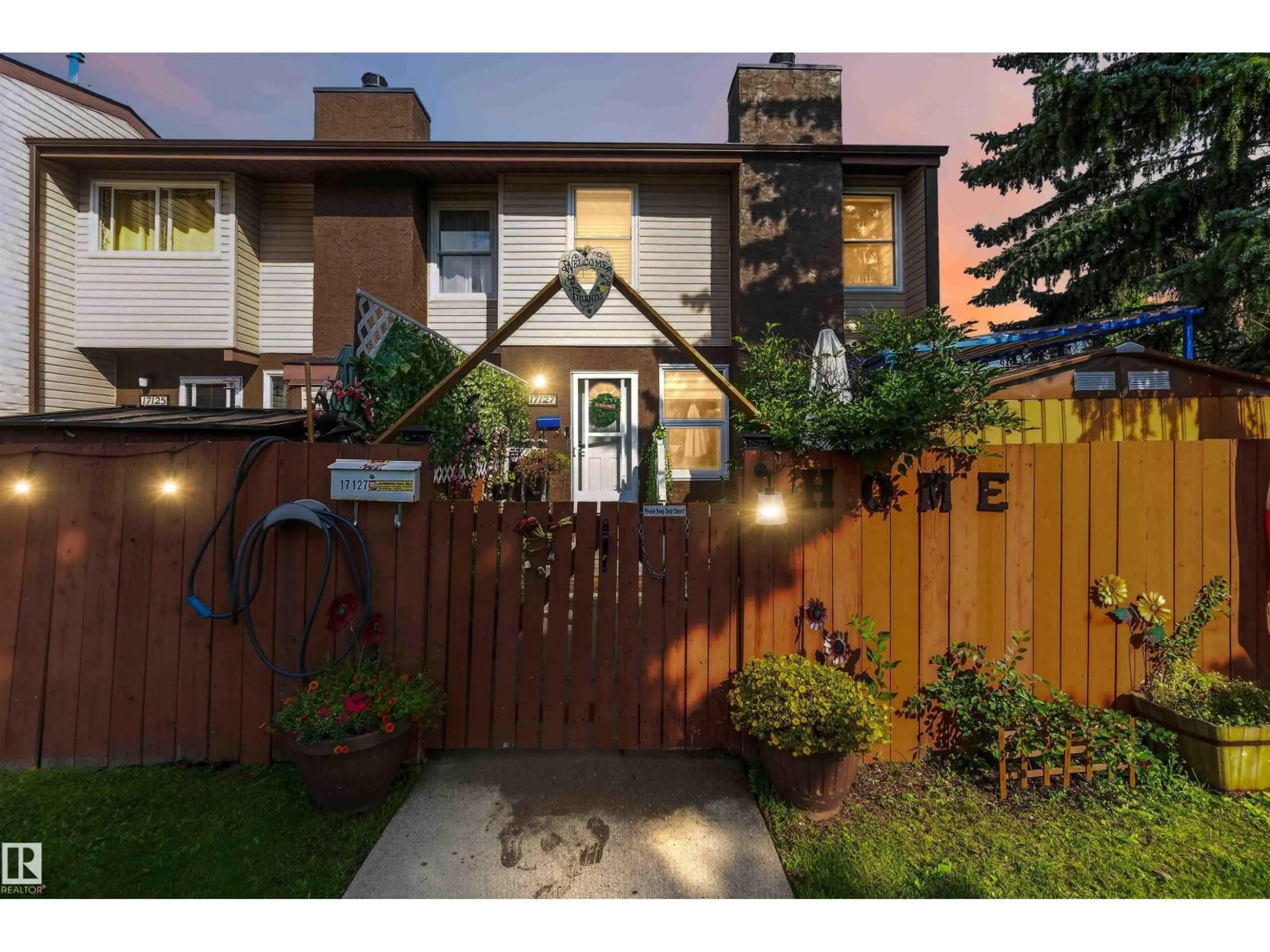 Patio, street for 17127 109 ST, Edmonton Alberta T5X3E2