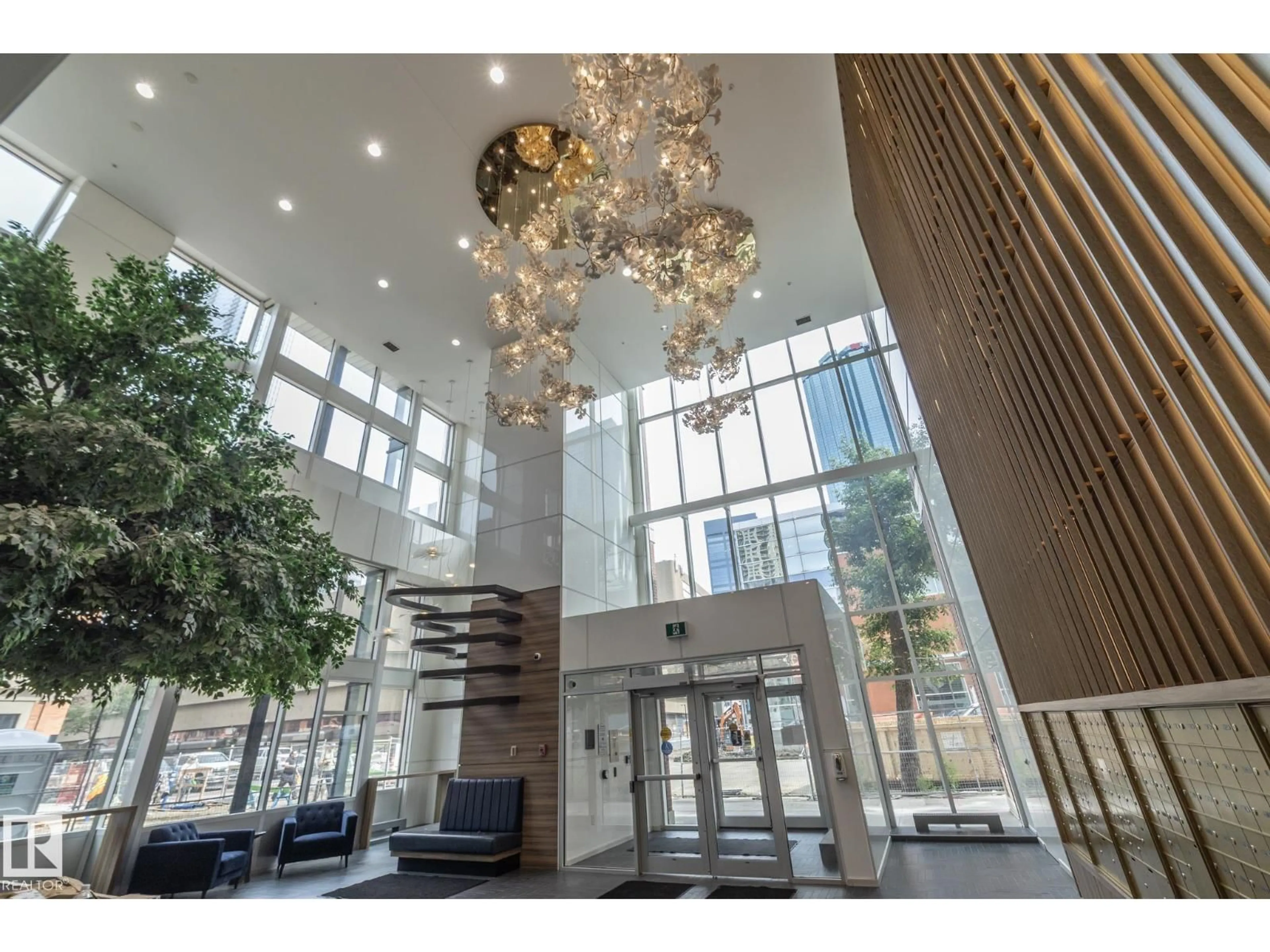 Lobby for 10180 - 1801 103 ST, Edmonton Alberta T5J0L1