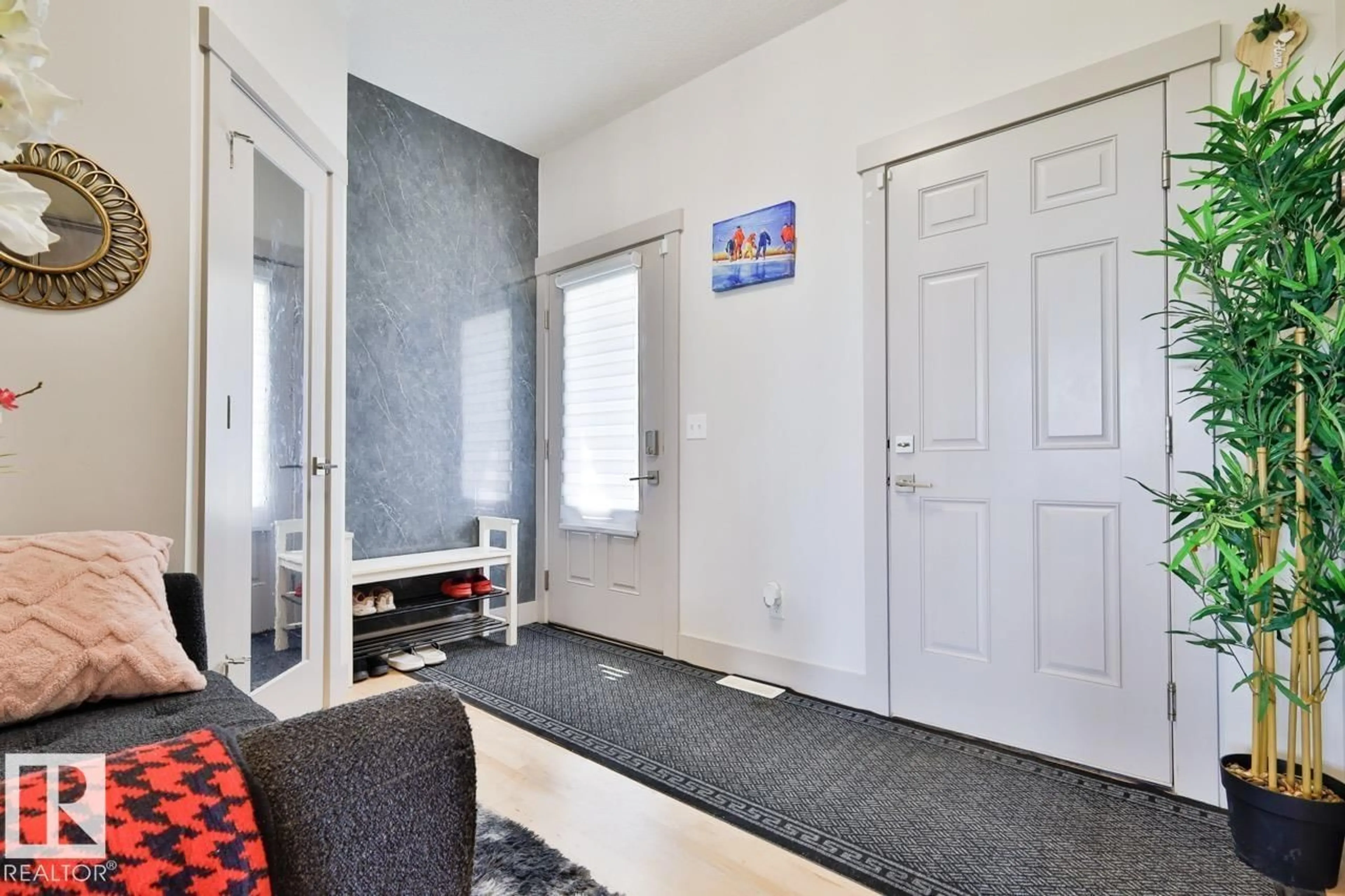 Indoor entryway for CV NW - 3508 CAMERON HEIGHTS COVE, Edmonton Alberta T6M0R5