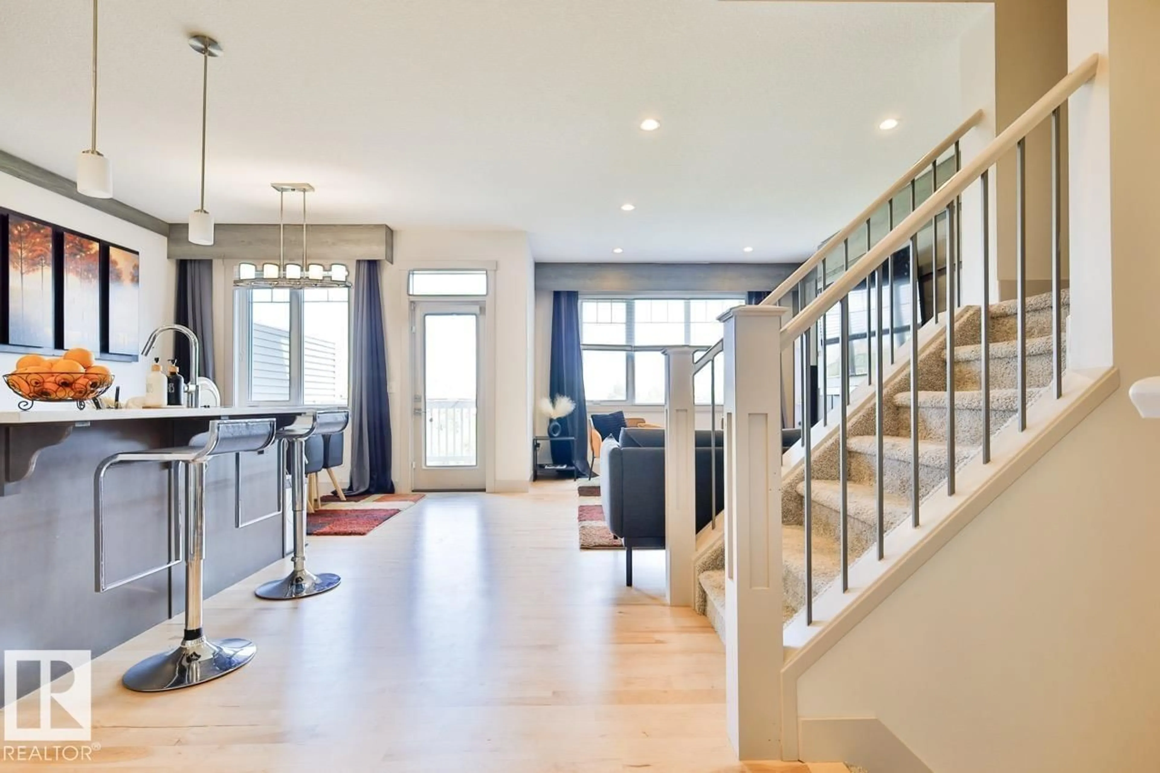 Indoor foyer for CV NW - 3508 CAMERON HEIGHTS COVE, Edmonton Alberta T6M0R5