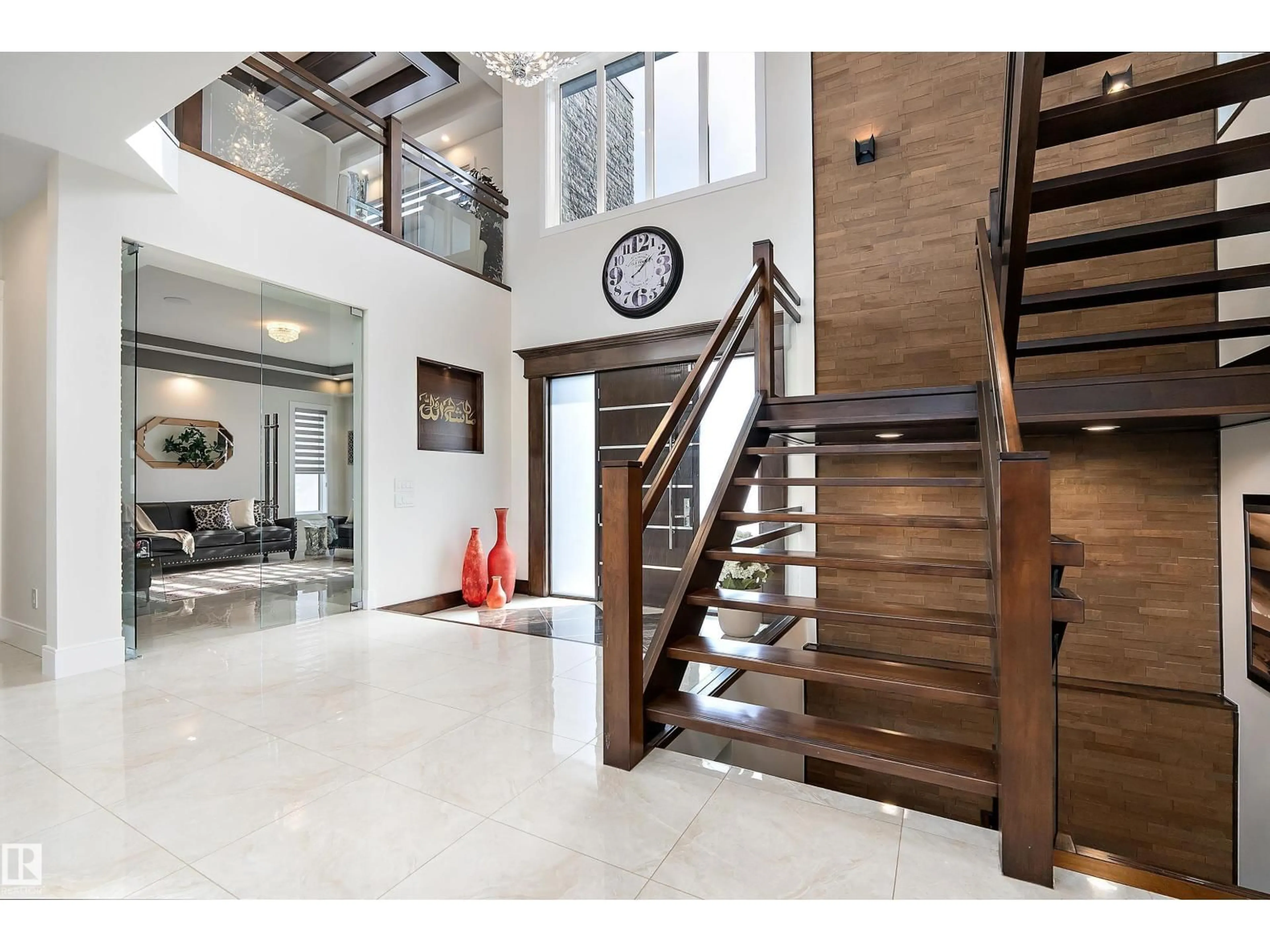 Indoor foyer for 3644 WESTCLIFF WY, Edmonton Alberta T6W0S2