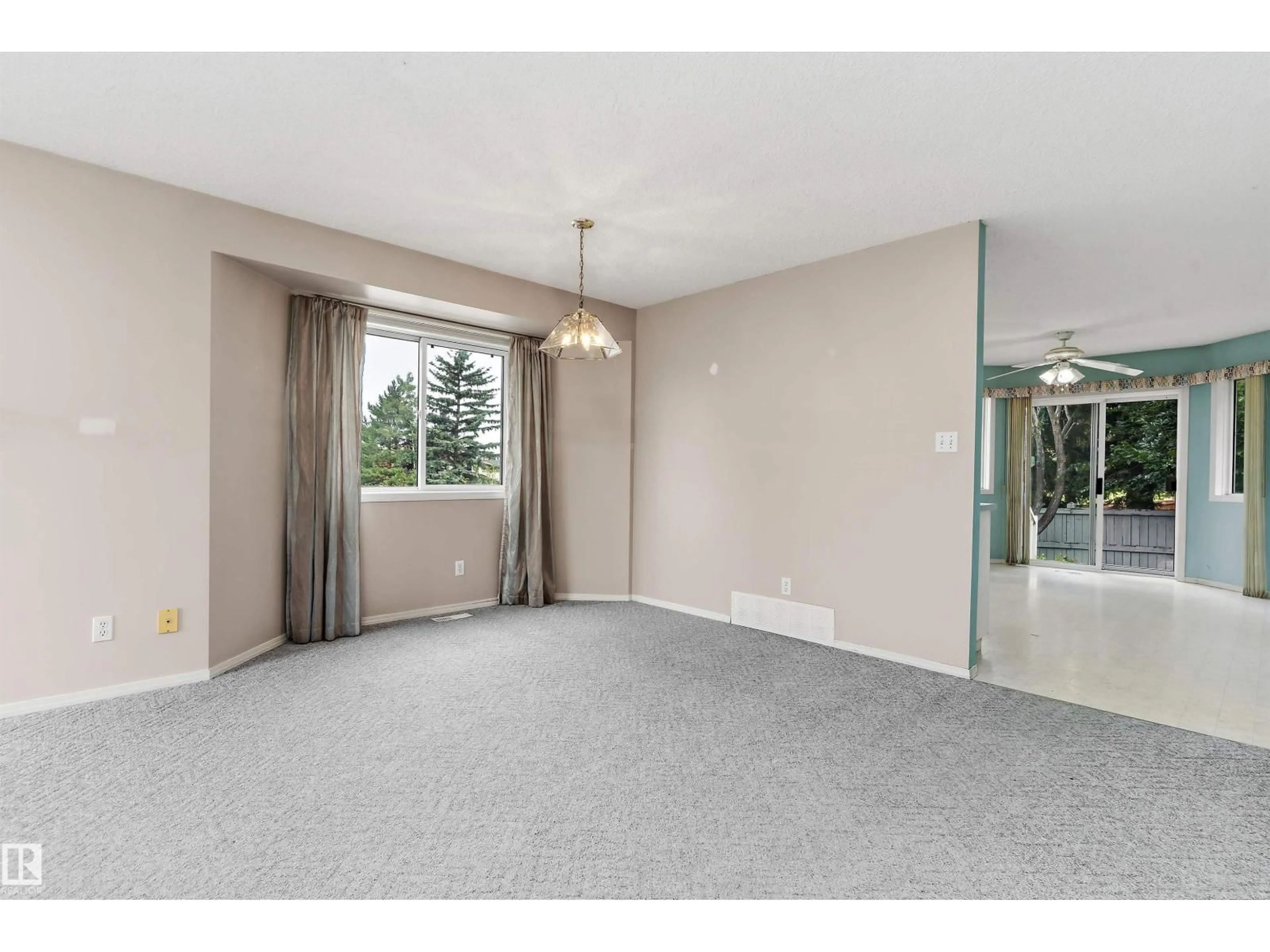 A pic of a room for NW - 851 112A ST, Edmonton Alberta T6J6W2