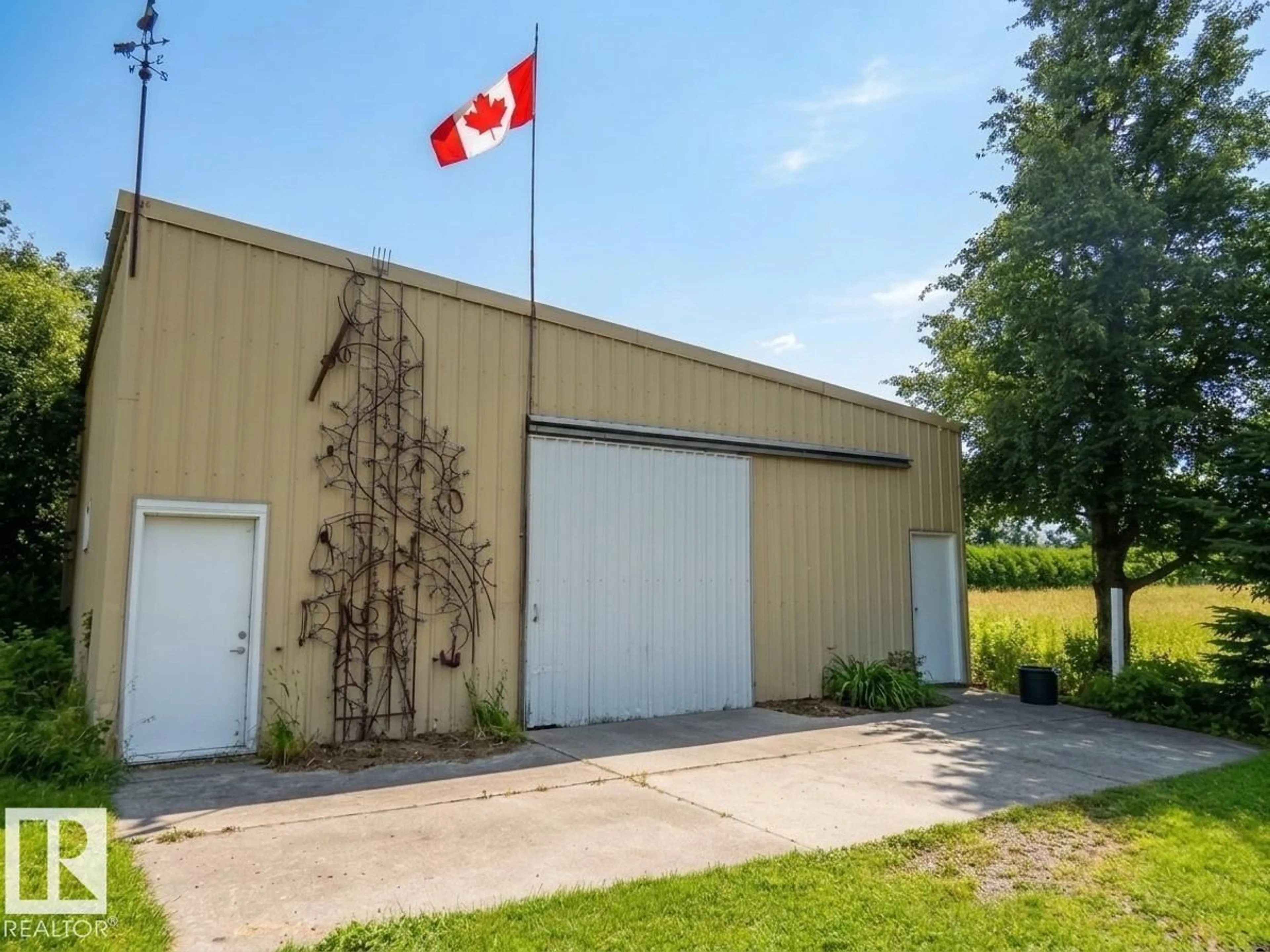 Shed for 56019 RGE ROAD 13, Rural Lac Ste. Anne County Alberta T0E1V0