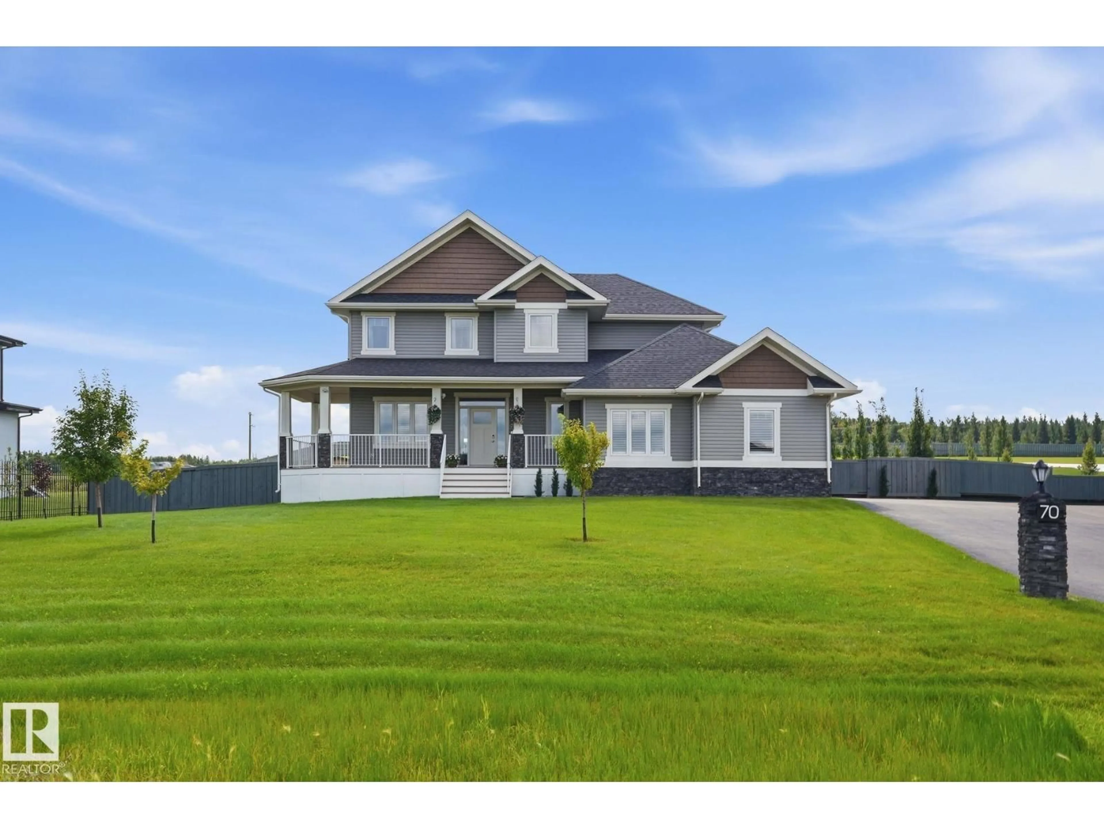 Home with vinyl exterior material, unknown for 70 26409 TP 532A, Rural Parkland County Alberta T7X4M1