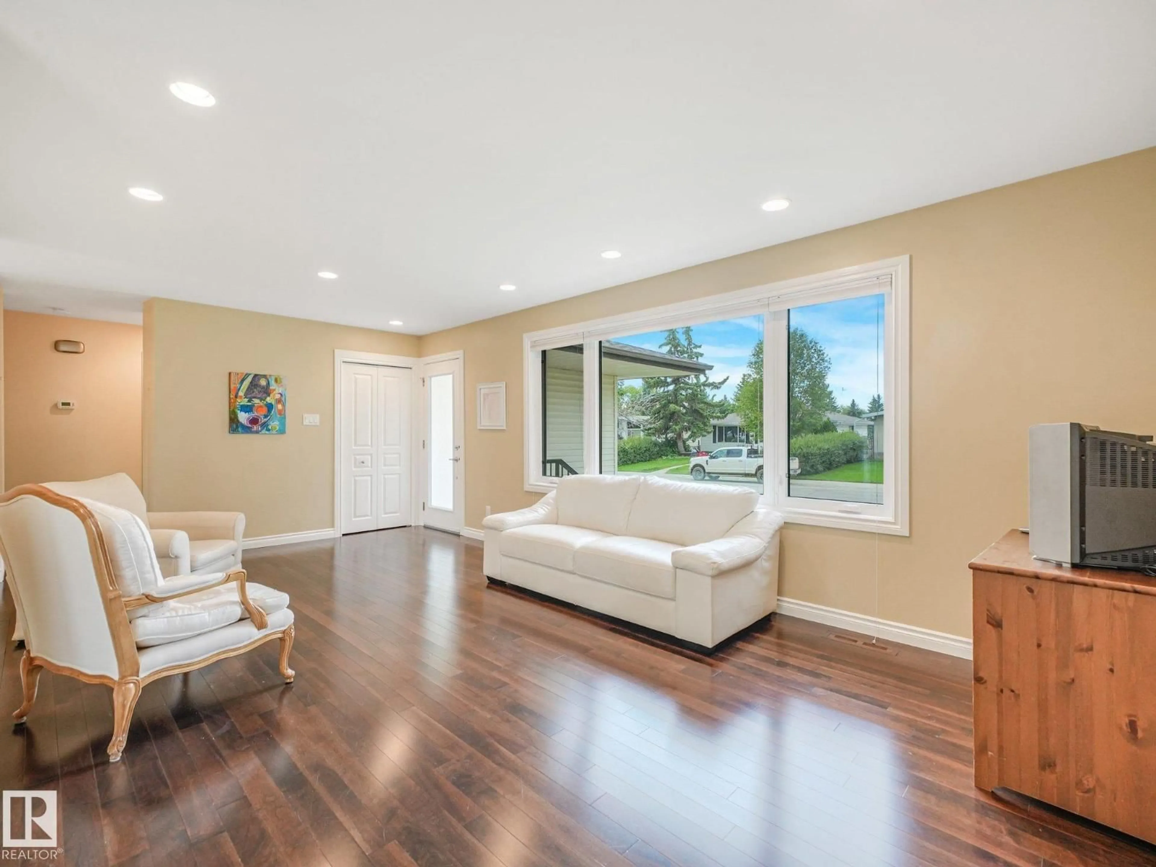 Living room with furniture, unknown for 15617 80 AV, Edmonton Alberta T5R3M4