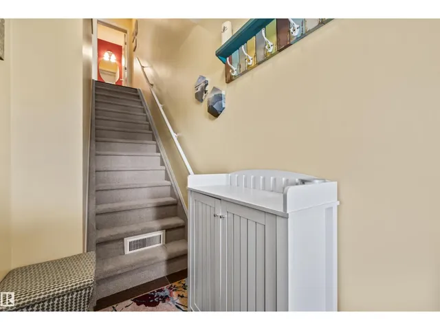 20 3751 12 ST NW, Edmonton 2